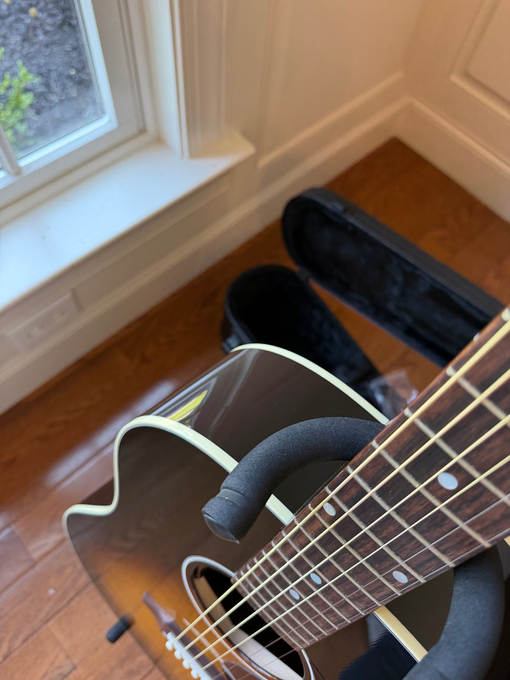 2025 Gibson J-45 Standard - Vintage Sunburst