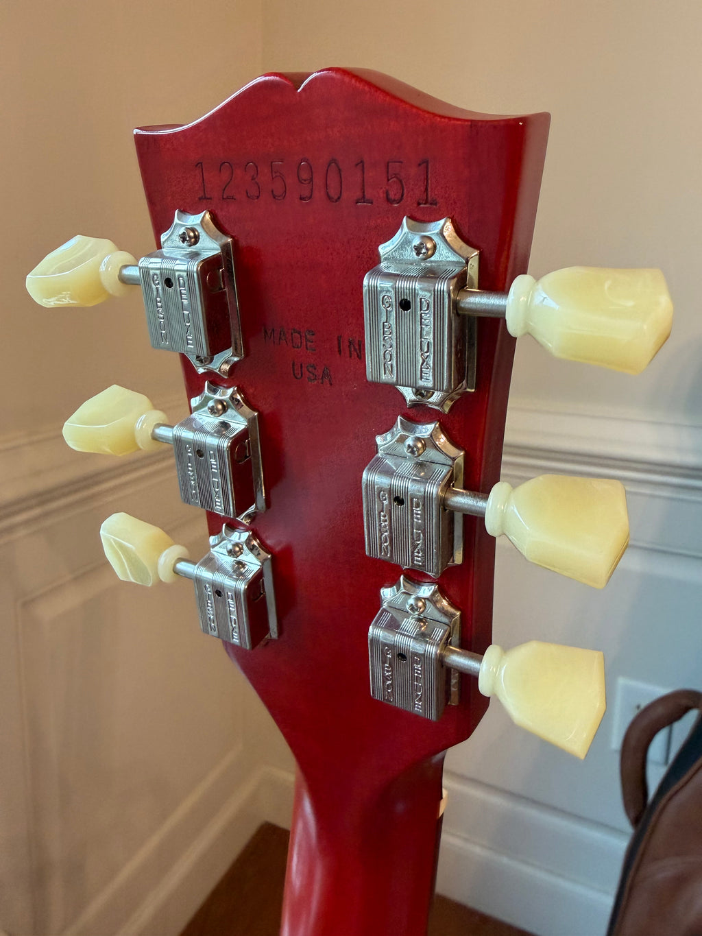 2019 Gibson Les Paul Studio Tribute - Satin Iced Tea