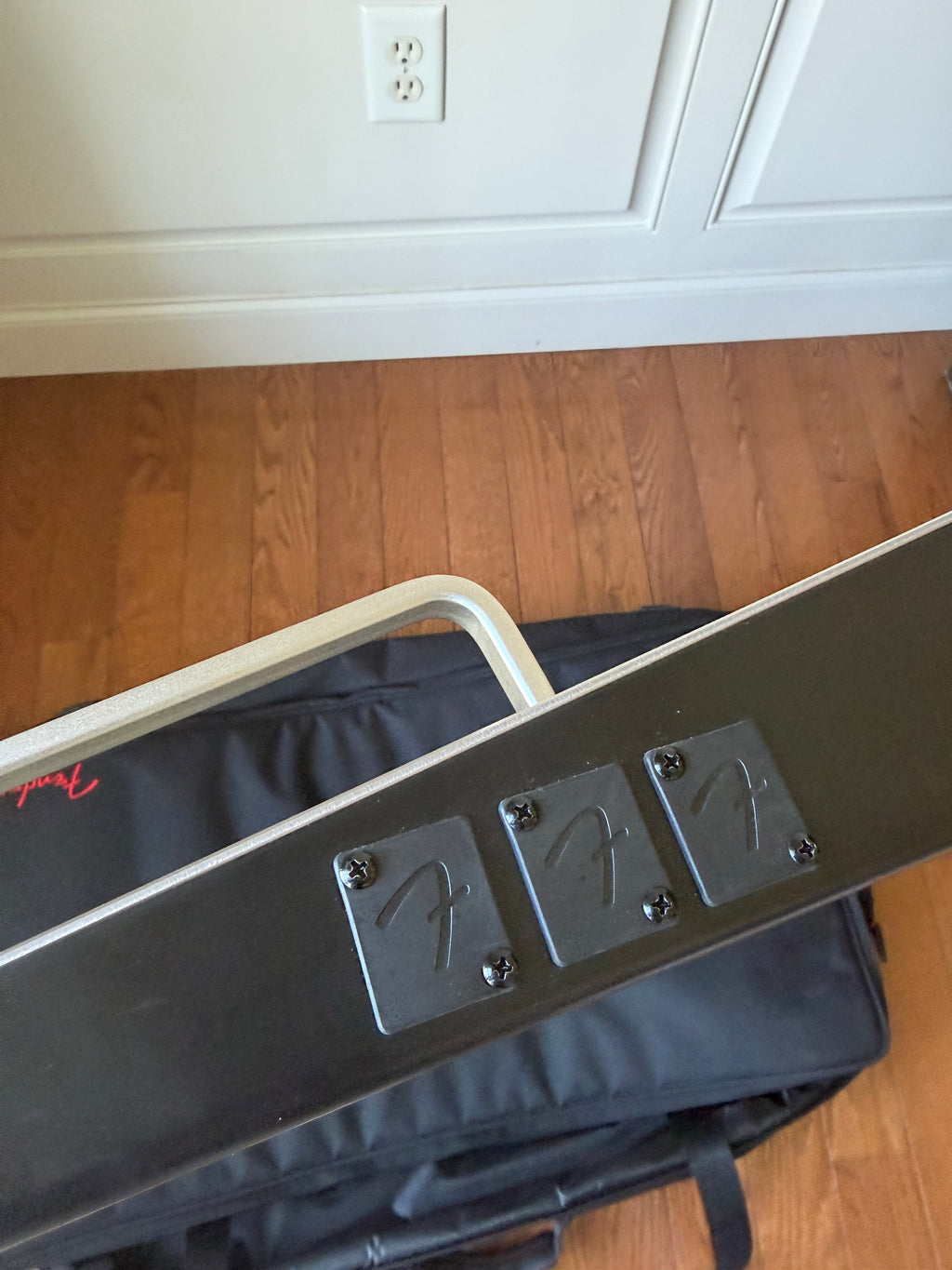 Fender Professional Pedal Board - Large 32”x16”x2.95”