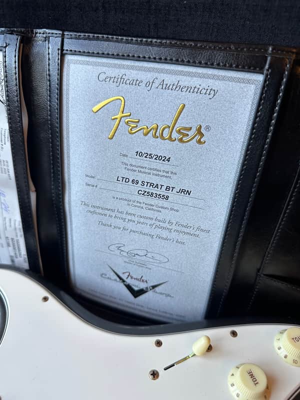 2024 Fender Custom Shop '69 Reissue Stratocaster Journeyman Relic Aged Charcoal Frost Metallic
