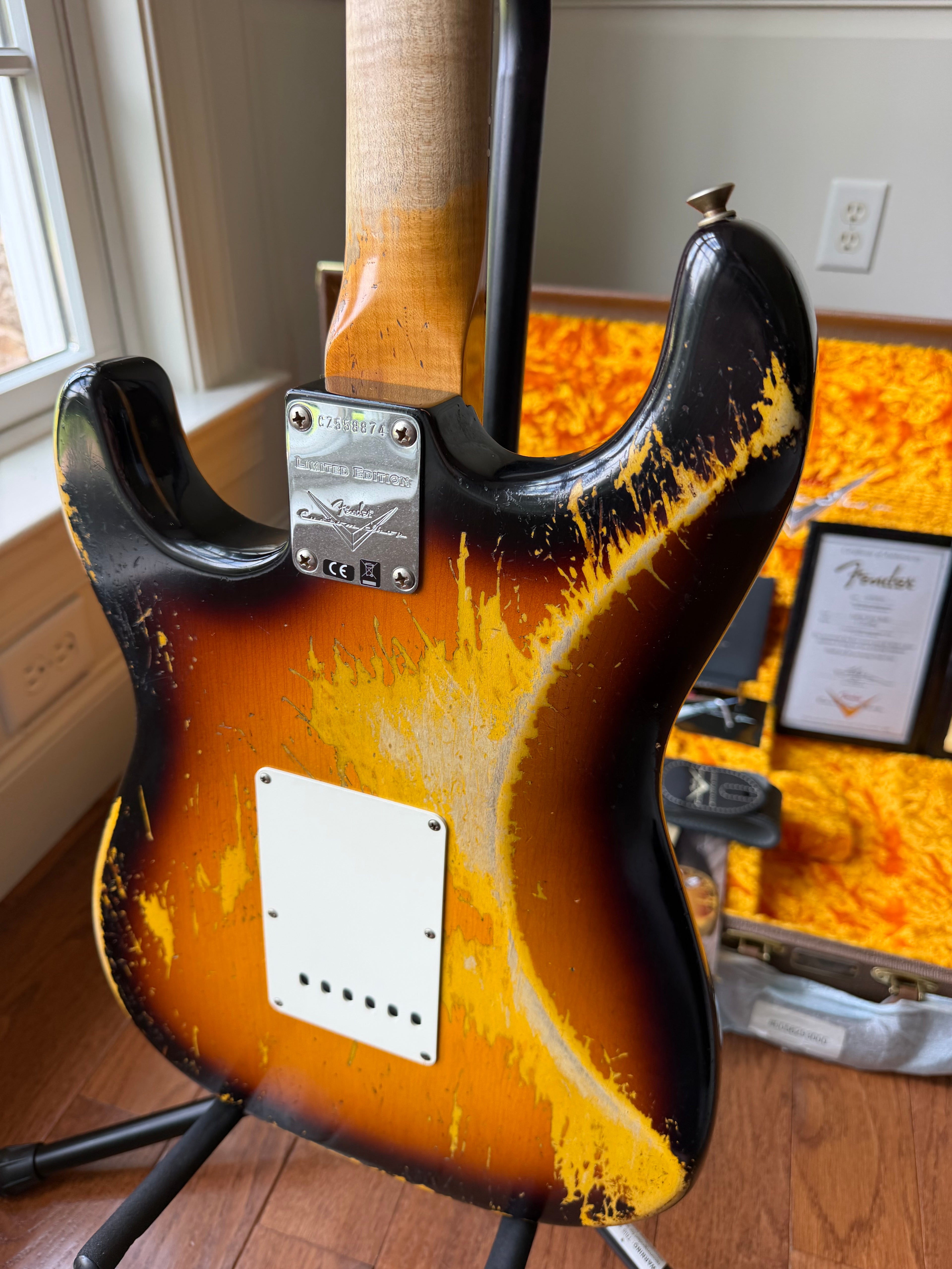 2022 Fender Custom Shop ‘60 Stratocaster Heavy Relic Limited Edition - 3 Color Sunburst