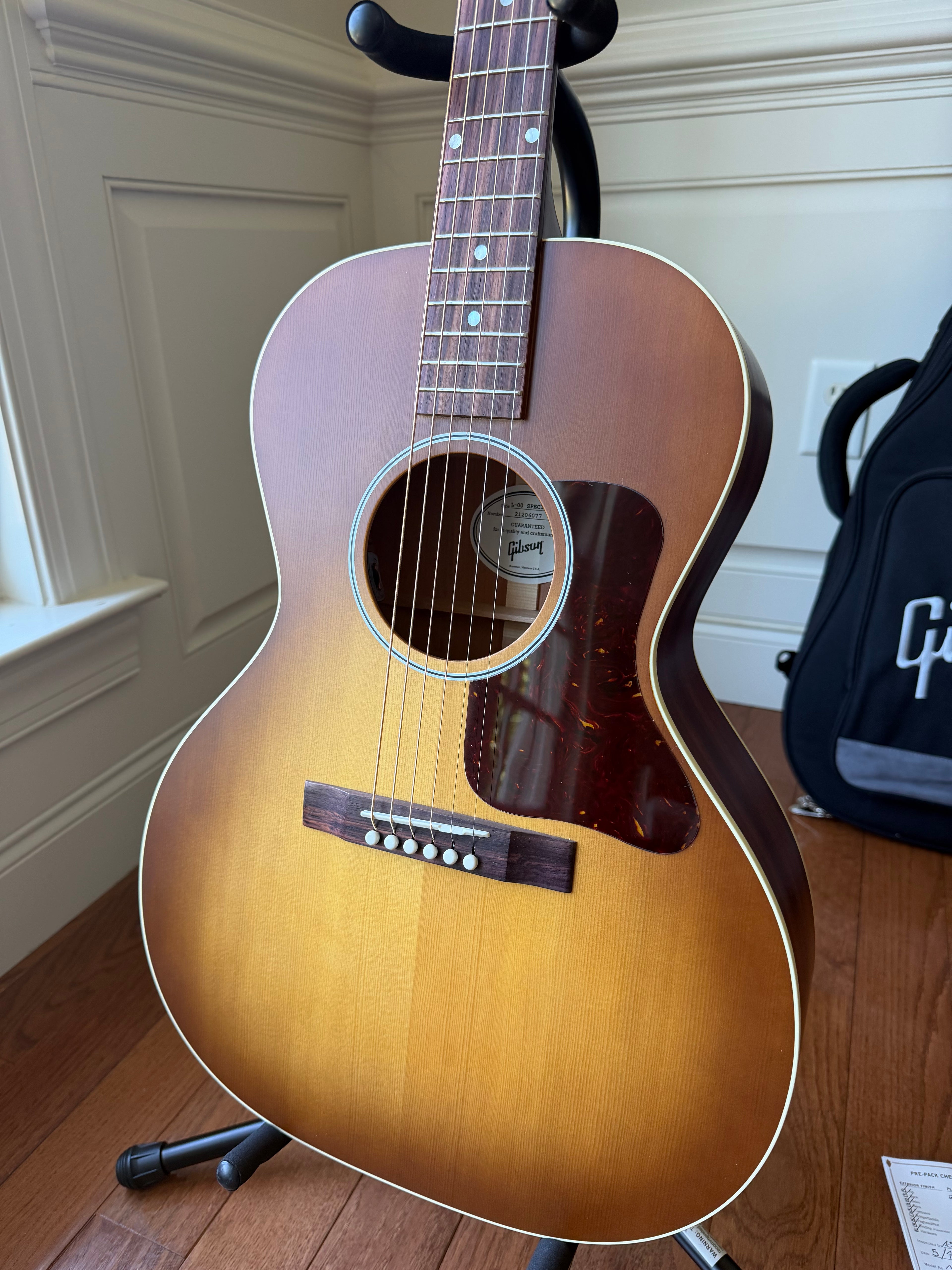 2026 Gibson L-00 Special - Satin Honey Burst
