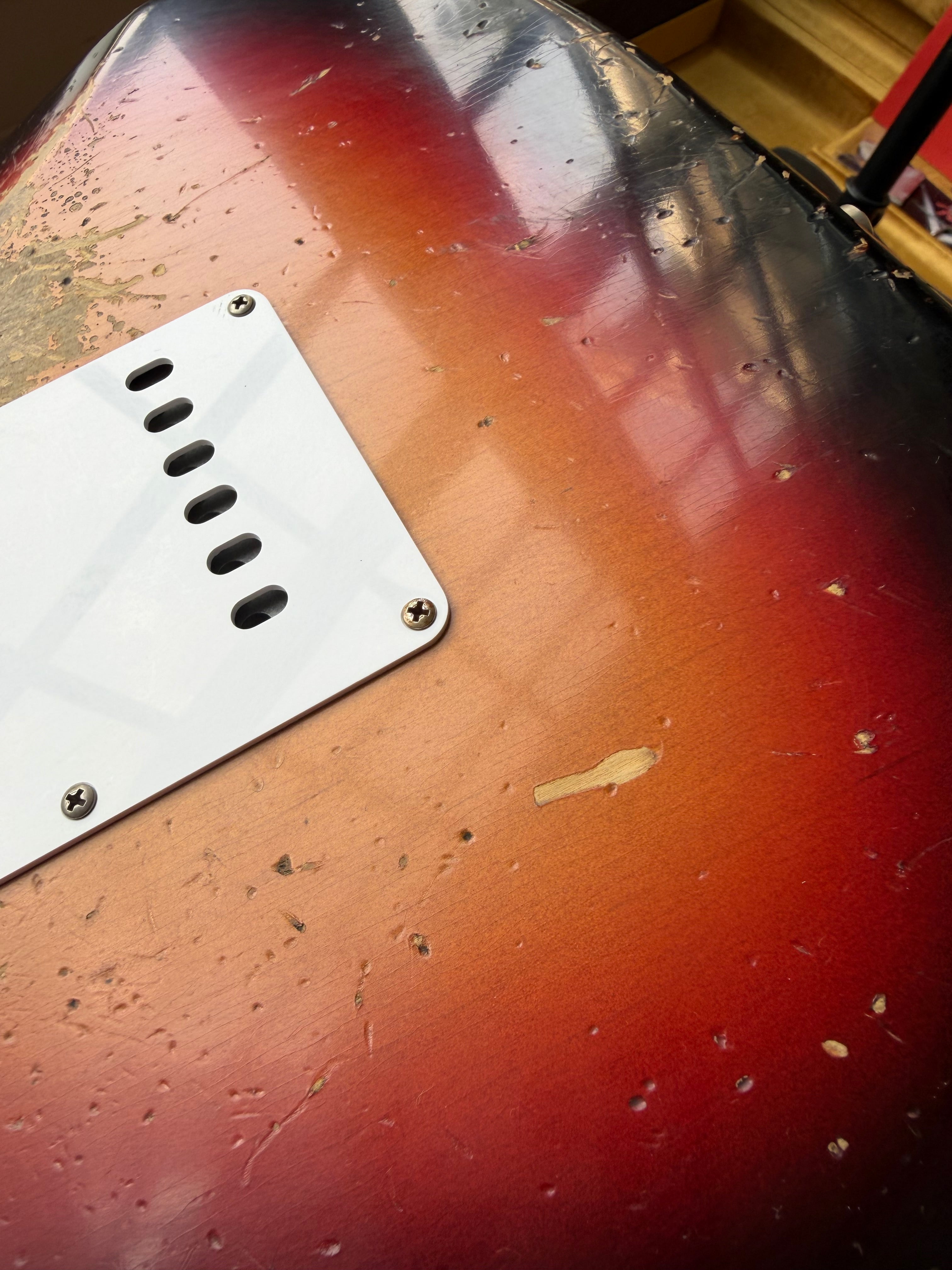 2025 Fender Custom Shop Stratocaster Pro SR25 Super Heavy Relic - 3 Color Sunburst