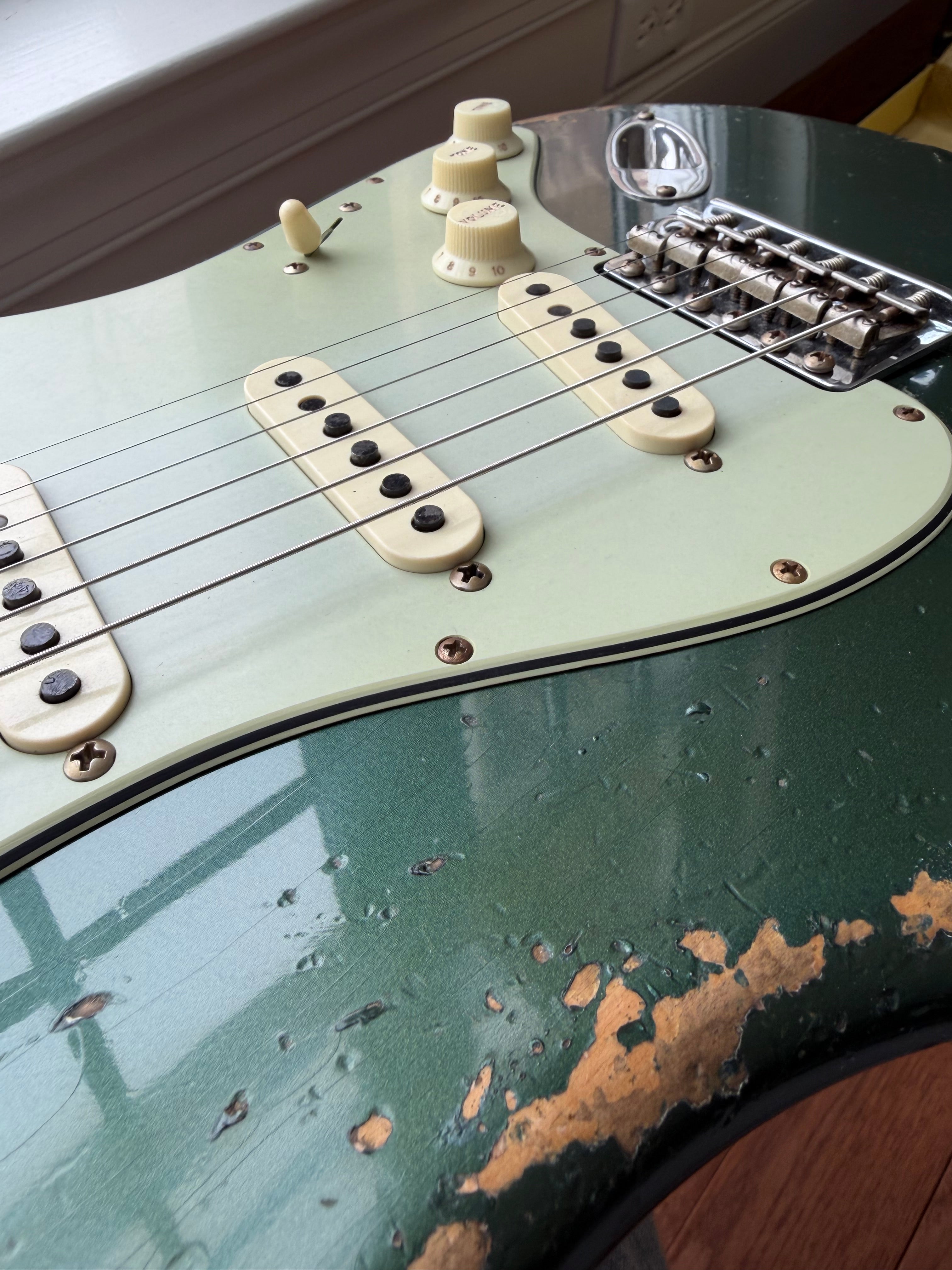 2026 Fender Custom Shop '64 Stratocaster L-Series Heavy Relic - Aged Sherwood Metallic Green - Image 14