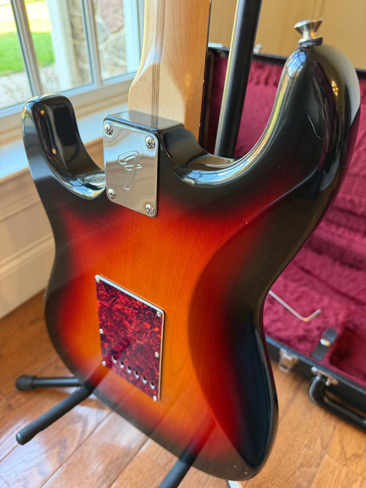 2009 Fender American Stratocaster Highway One - 3 Tone Sunburst