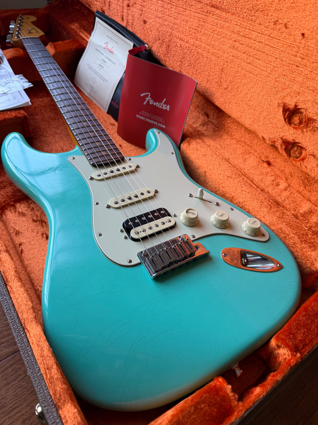 2025 Fender American Ultra Luxe Stratocaster Vintage 60s HSS - Sea Foam Green