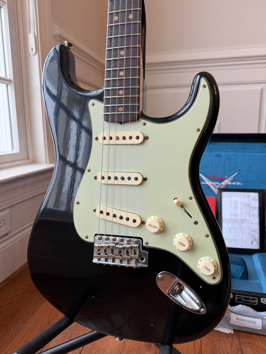 2026 Fender Custom Shop '64 Stratocaster L-Series Journeyman - Black - Image 2