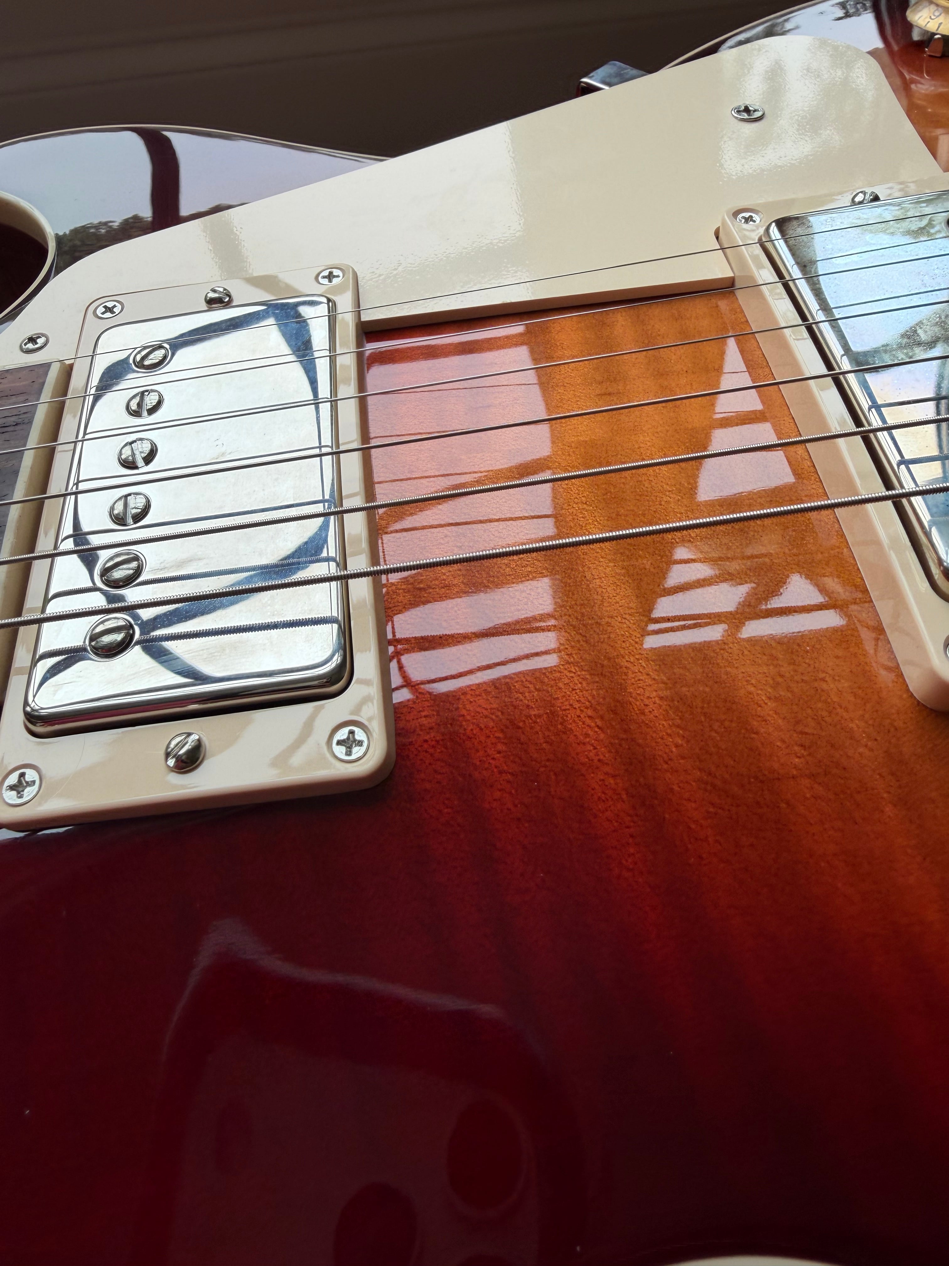 2026 Gibson Les Paul Standard 60s Figured Top - Bourbon Burst