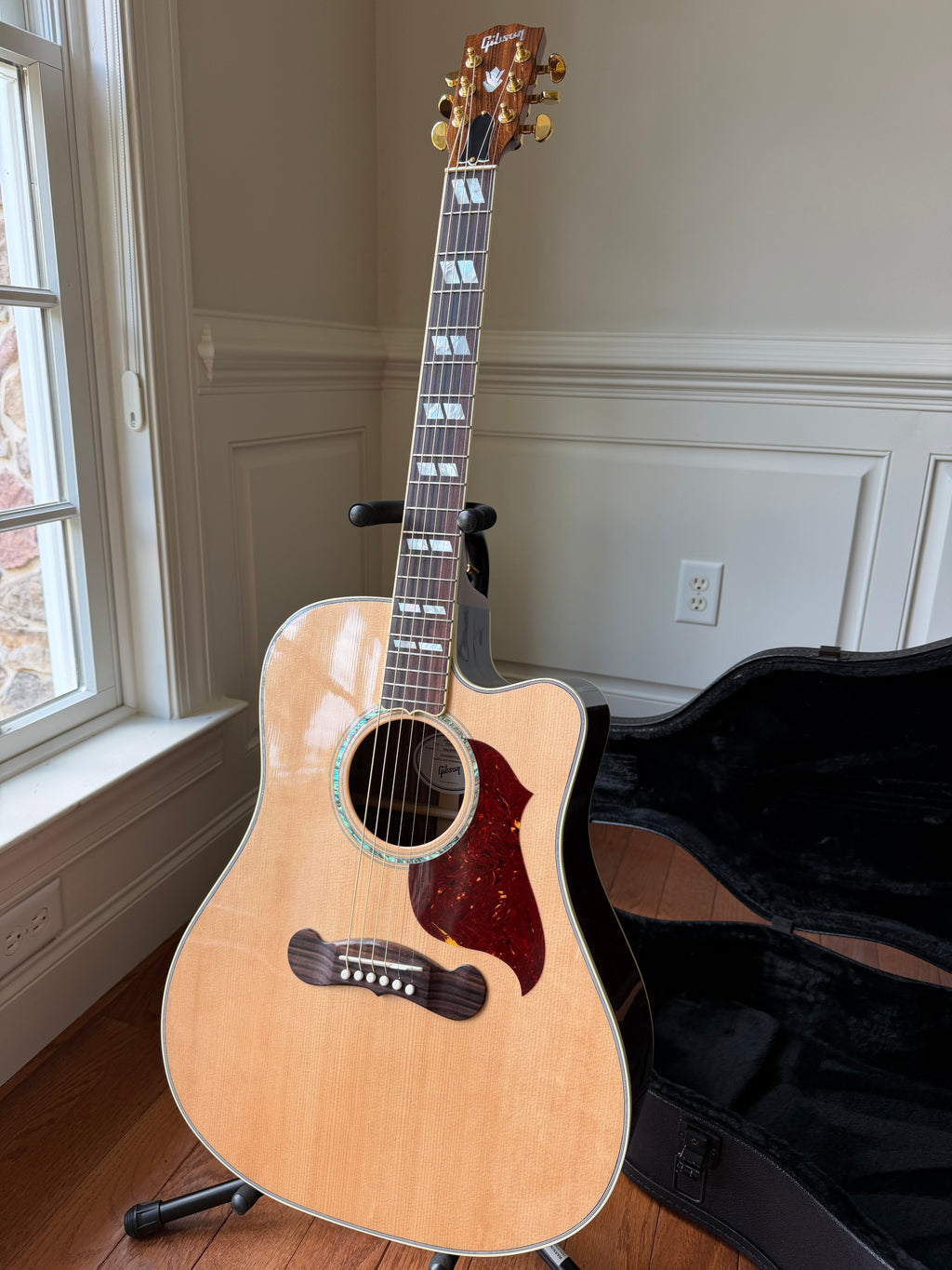 2024 Gibson Songwriter Standard EC Electric Cutaway