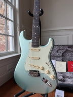 2025 Fender American Professional II Stratocaster Rosewood Fretboard - Mystic Surf Green