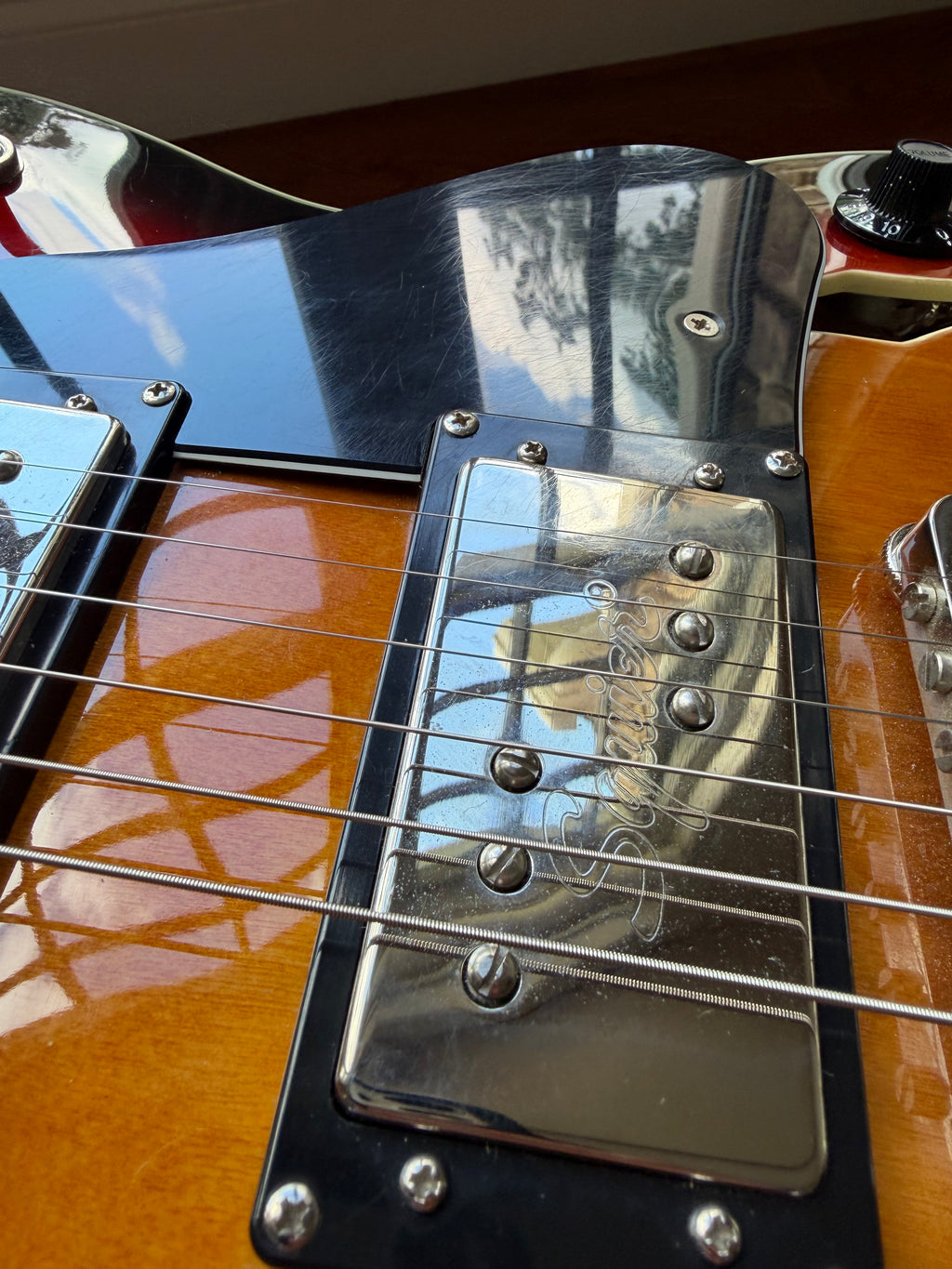 Squier Classic Vibe Starcaster - 3-Tone Sunburst