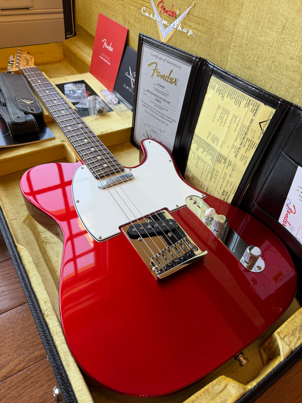 2026 Fender Custom Shop Telecaster Custom Deluxe W25 Limited Edition NOS - Candy Apple Red