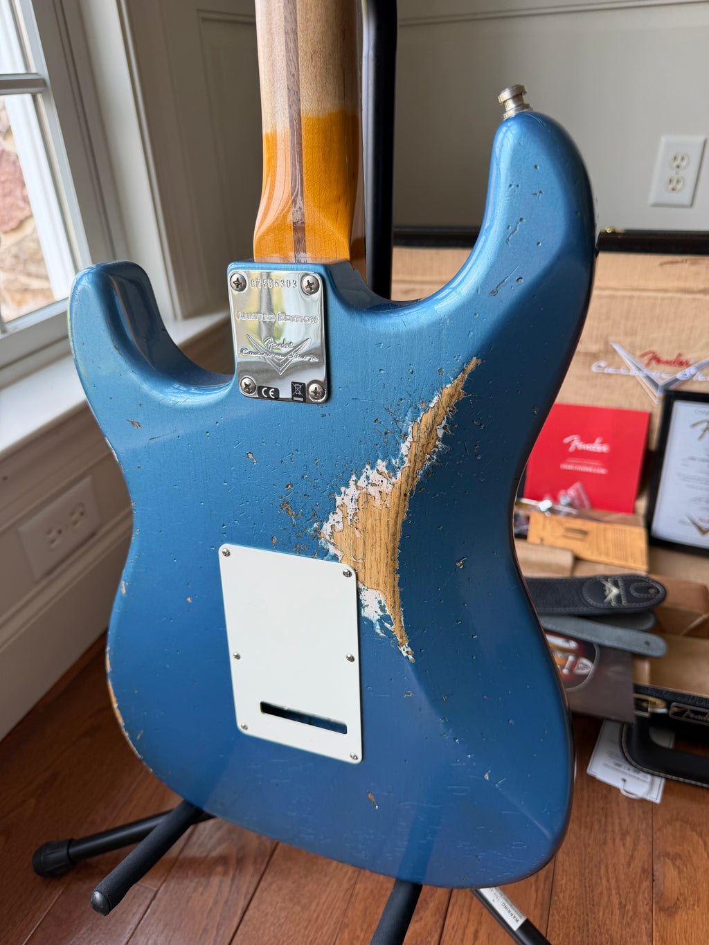 2025 Fender Custom Shop Stratocaster Custom Deluxe SR25 Matching Headstock Heavy Relic - Aged Lake Placid Blue