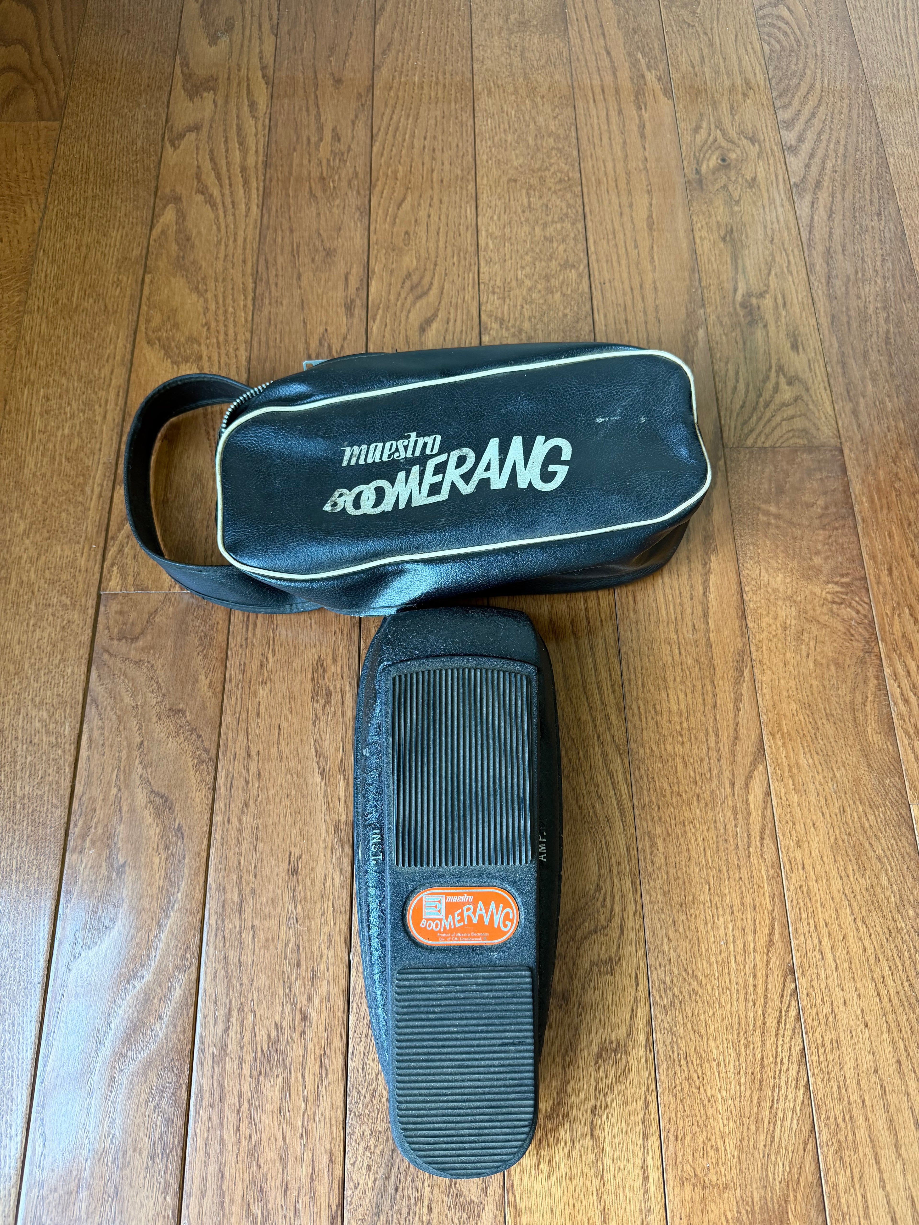 Maestro Boomerang Wah and Volume