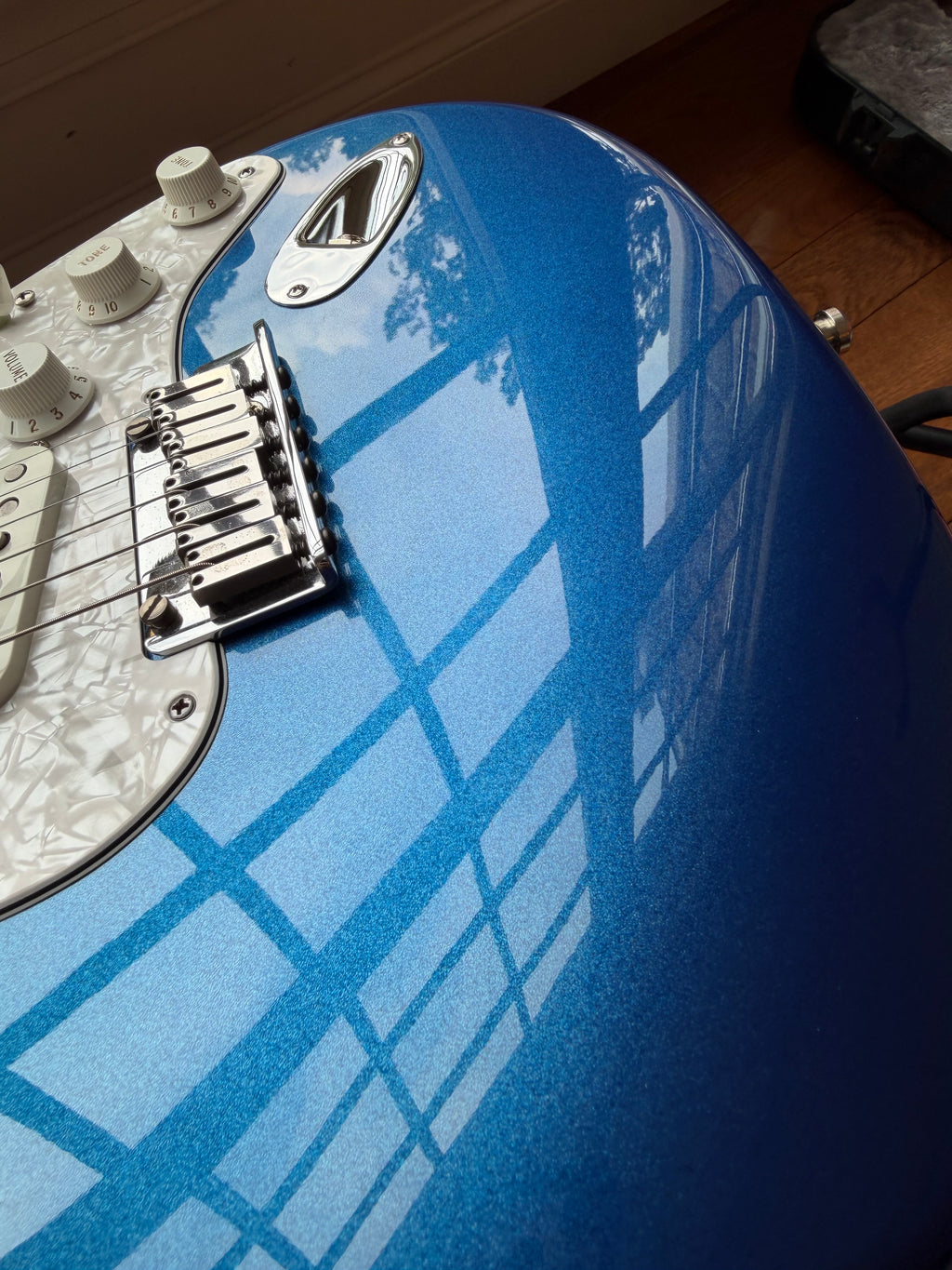2022 Fender American Ultra Stratocaster Maple Fretboard - Cobra Blue