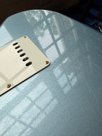 2025 Fender Custom Shop ‘65 Stratocaster Gold Hardware Channel Bound LTD LCC - Ice Blue Metallic