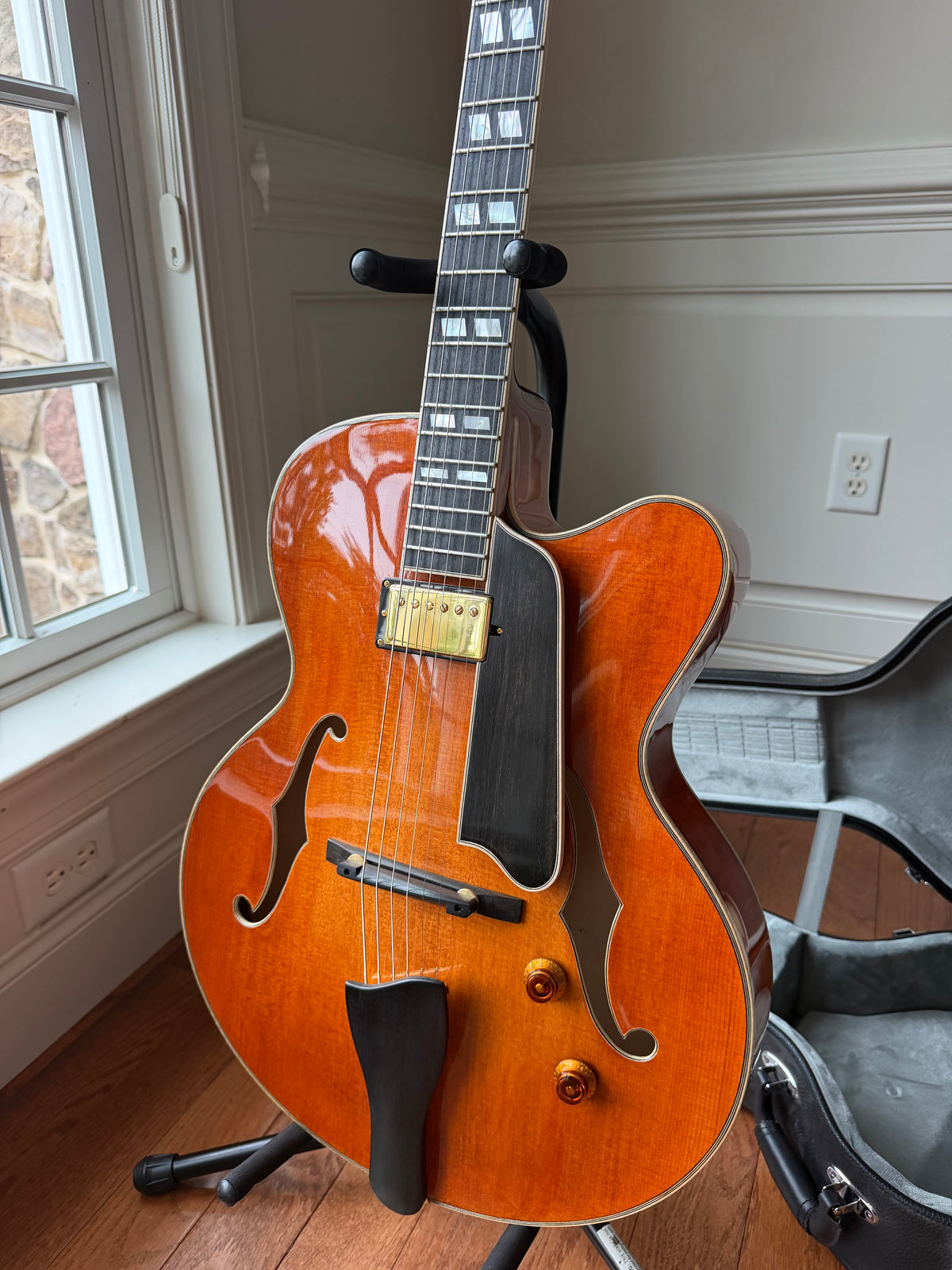 2023 Eastman AR580CE HB Archtop - Honey Burst