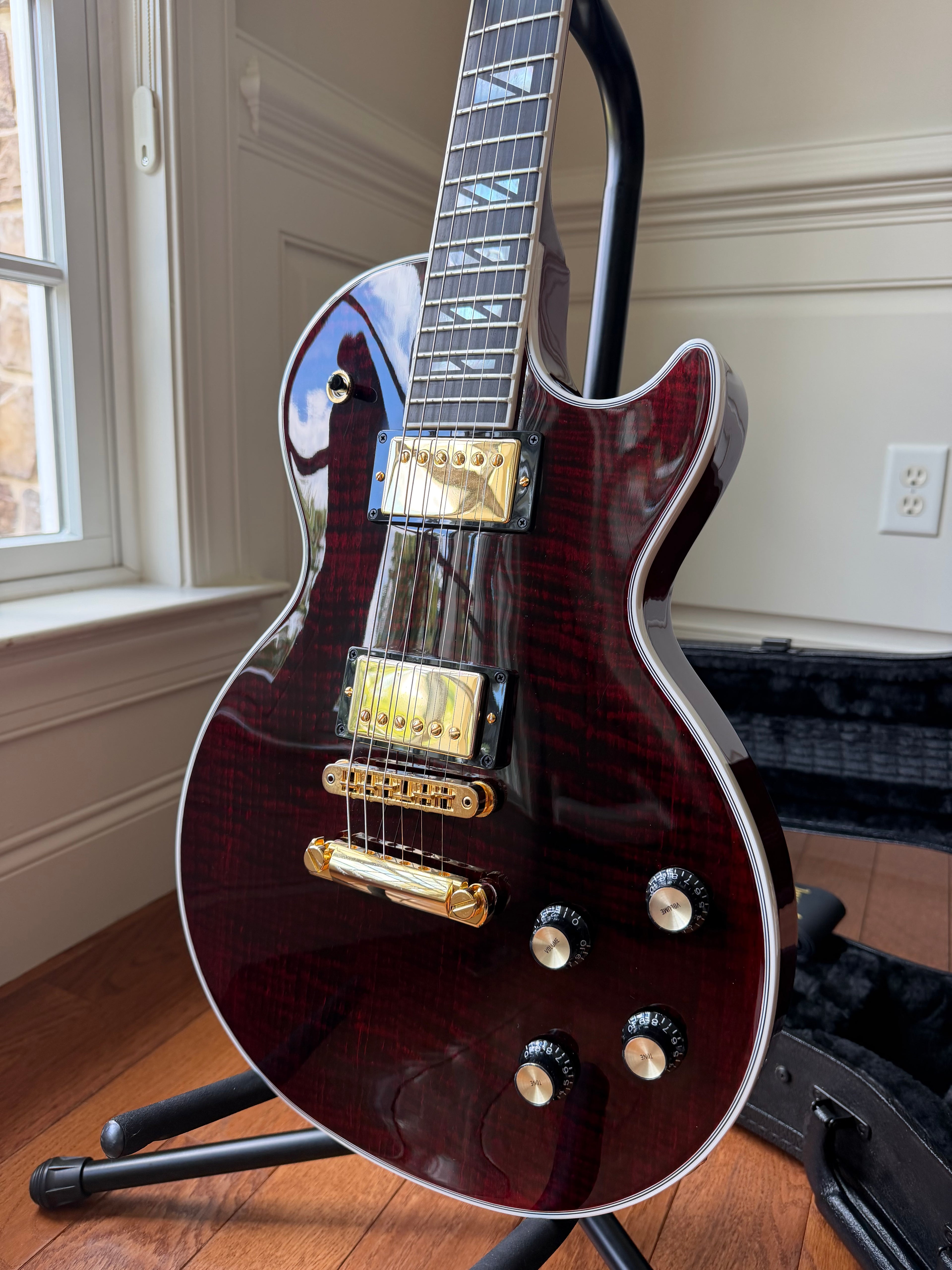 2025 Gibson Les Paul Supreme - Wine Red