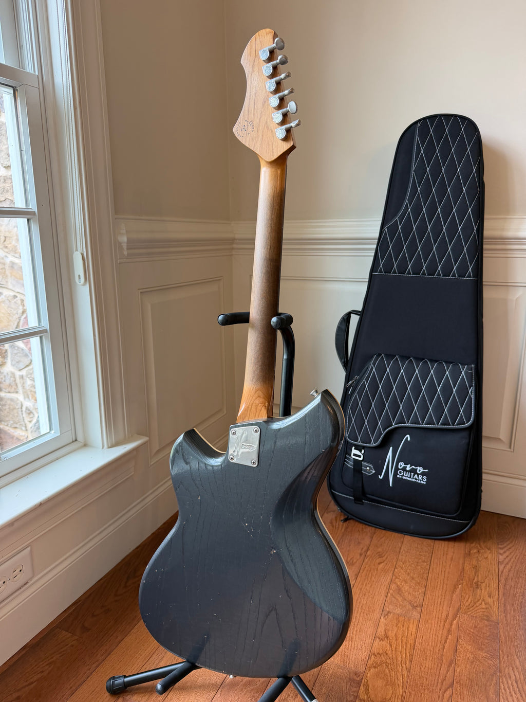 2026 Novo Miris J Light Distress - Charcoal Frost