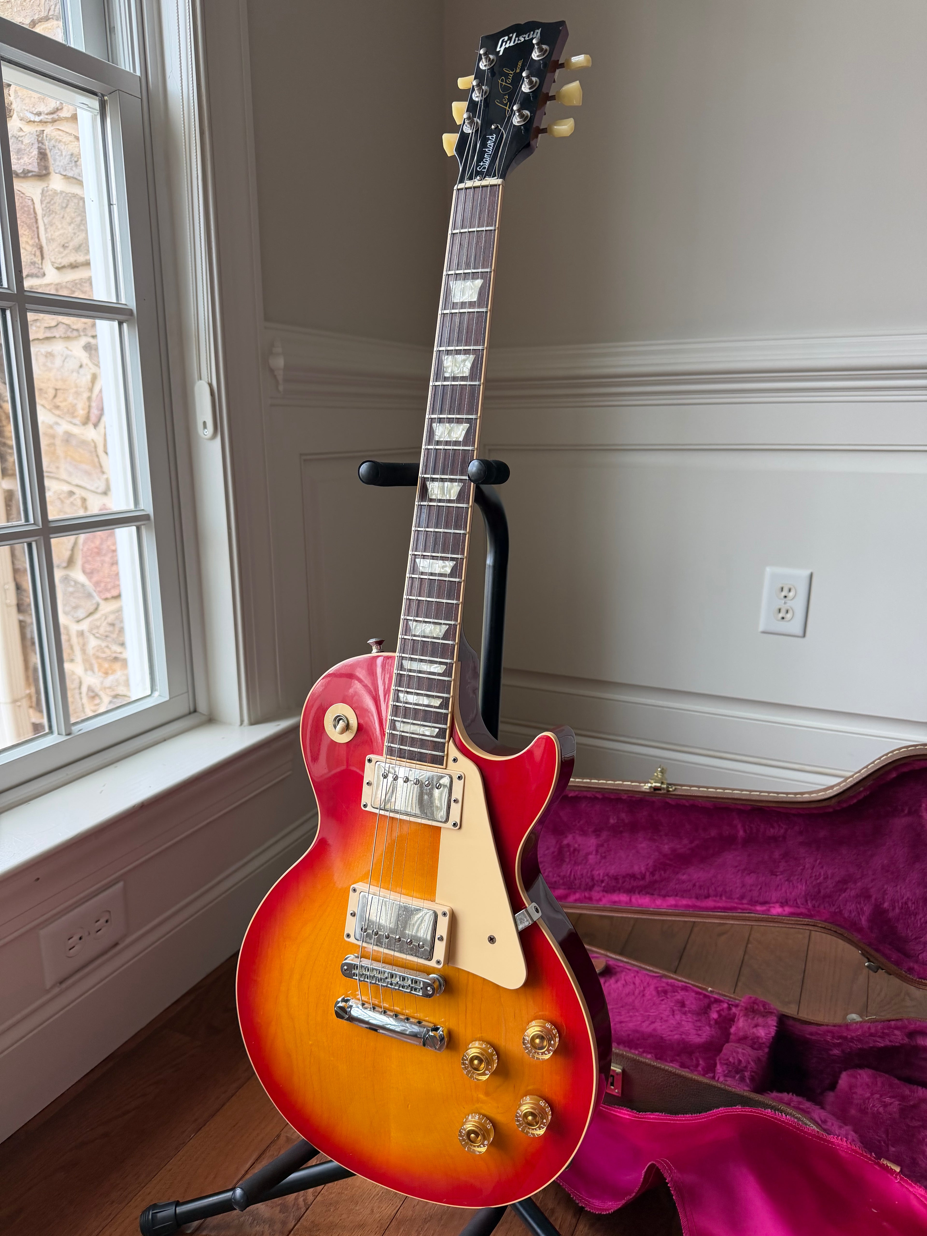 1993 Gibson Les Paul Standard - Heritage Cherry Sunburst - Image 2