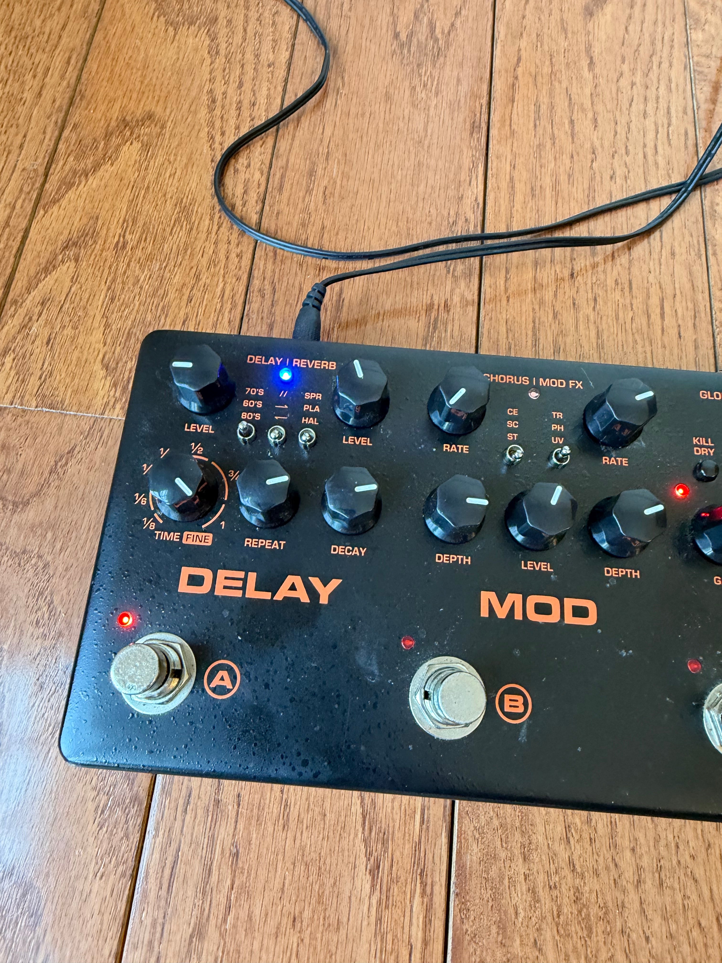 NuX NME-3 Cerberus Multi-Effect Guitar Pedal