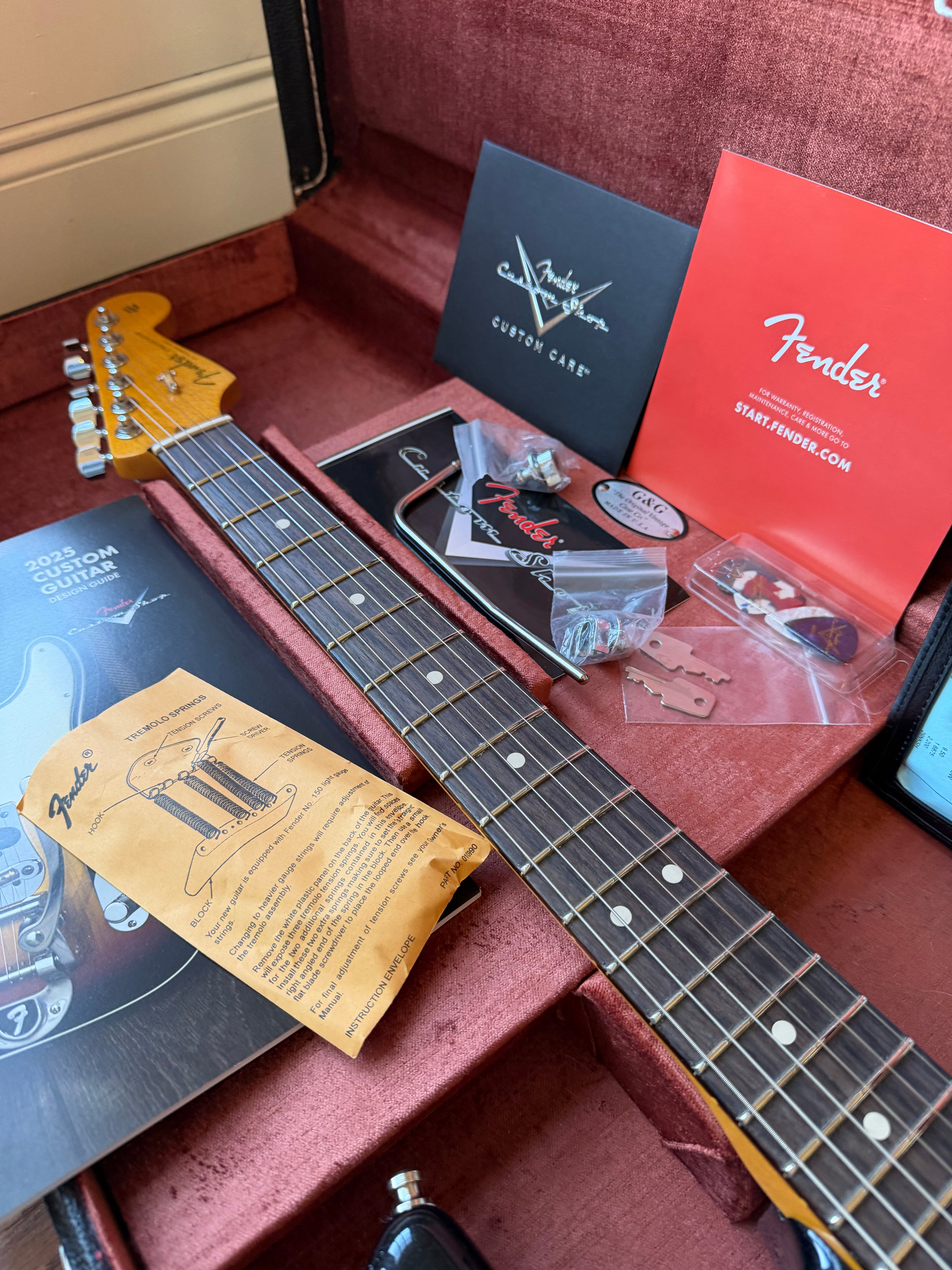2025 Fender Custom Shop Stratocaster Limited Edition Custom Deluxe W25 NOS - Black Sparkle - Image 20