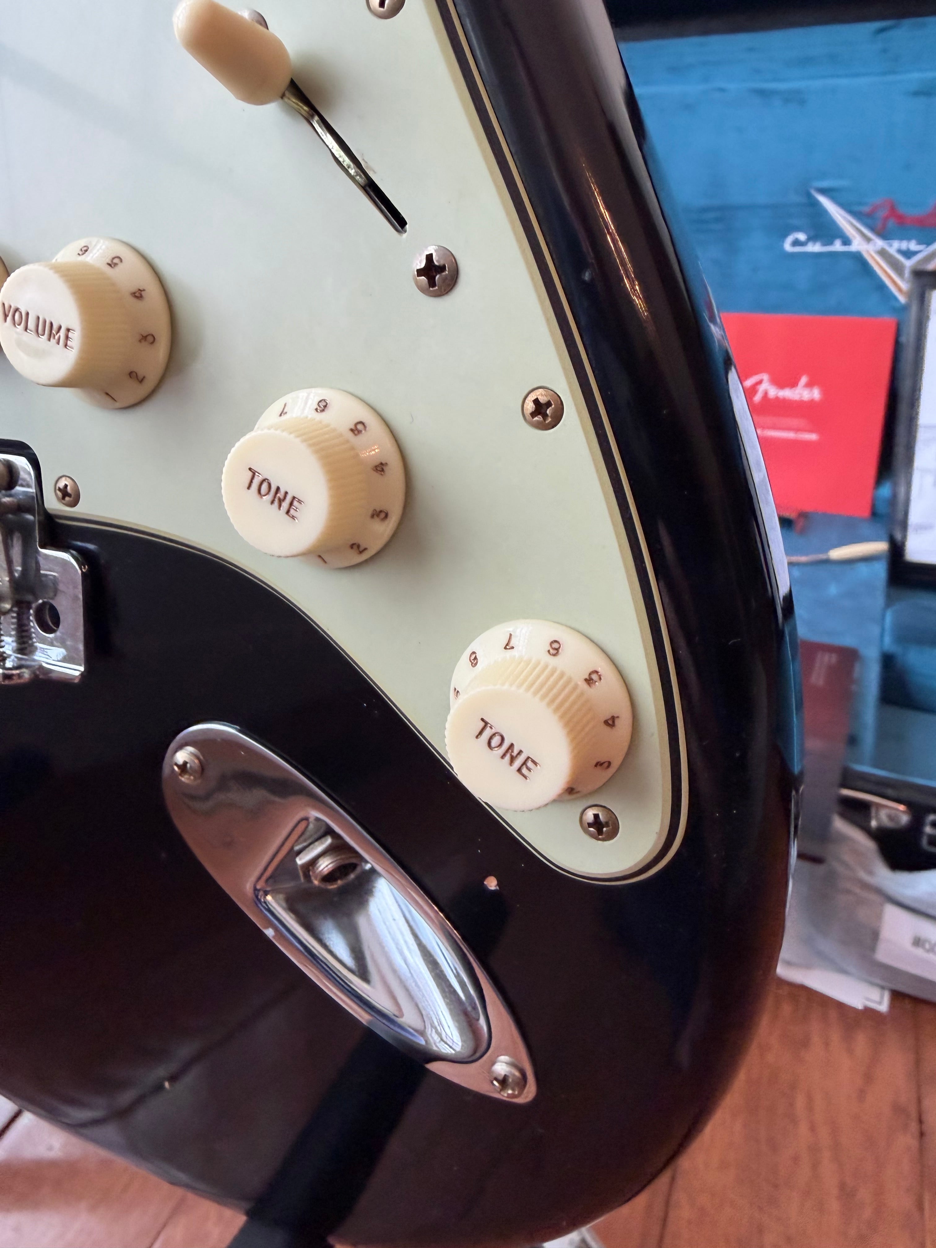 2026 Fender Custom Shop '64 Stratocaster L-Series Journeyman - Black - Image 6