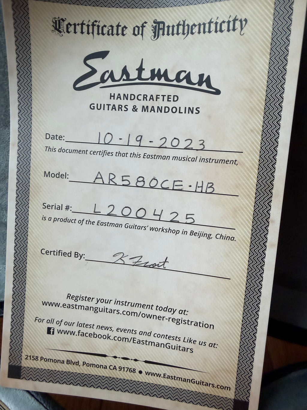 2023 Eastman AR580CE HB Archtop - Honey Burst
