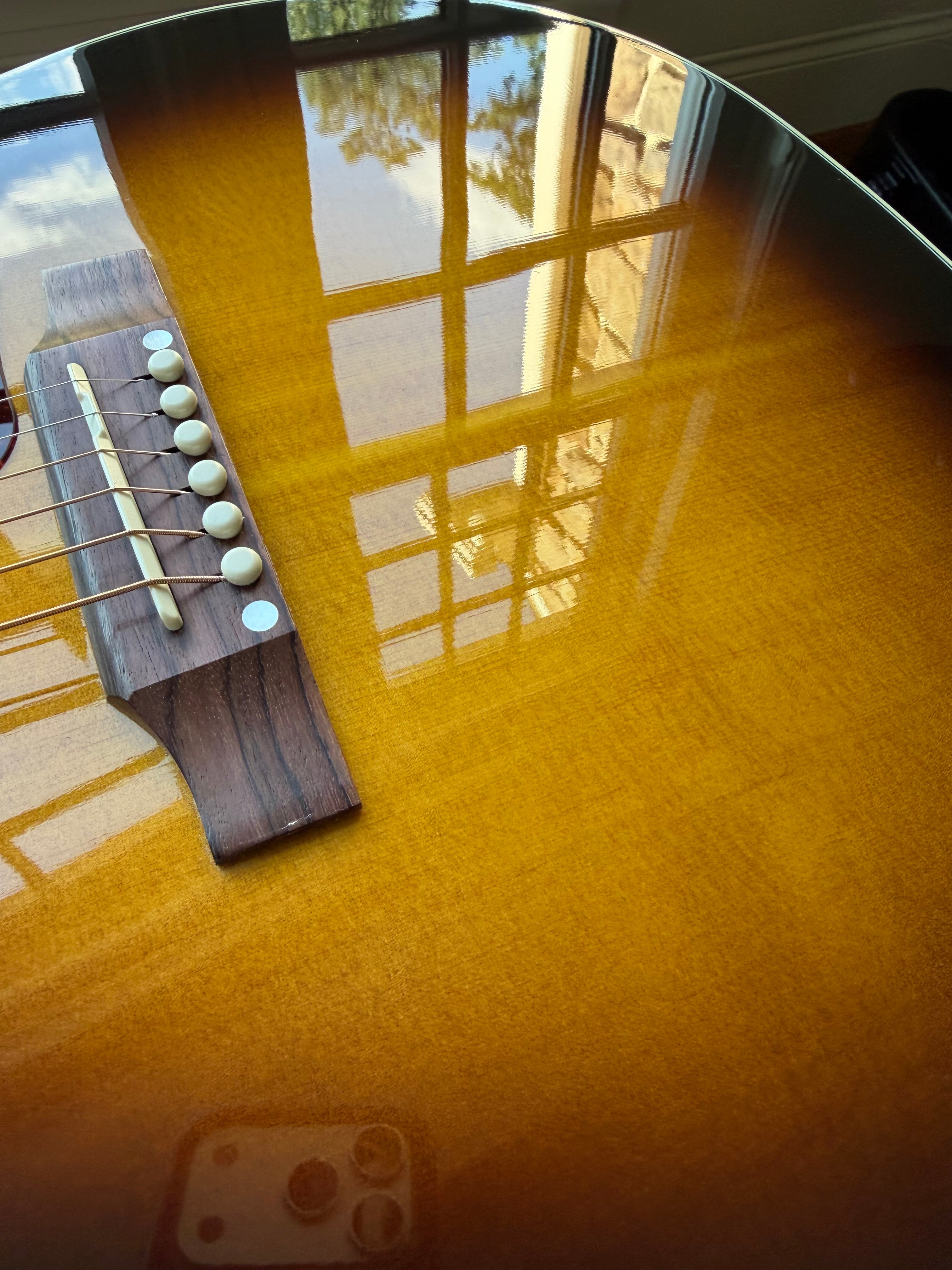 2025 Gibson J-45 Standard - Vintage Sunburst