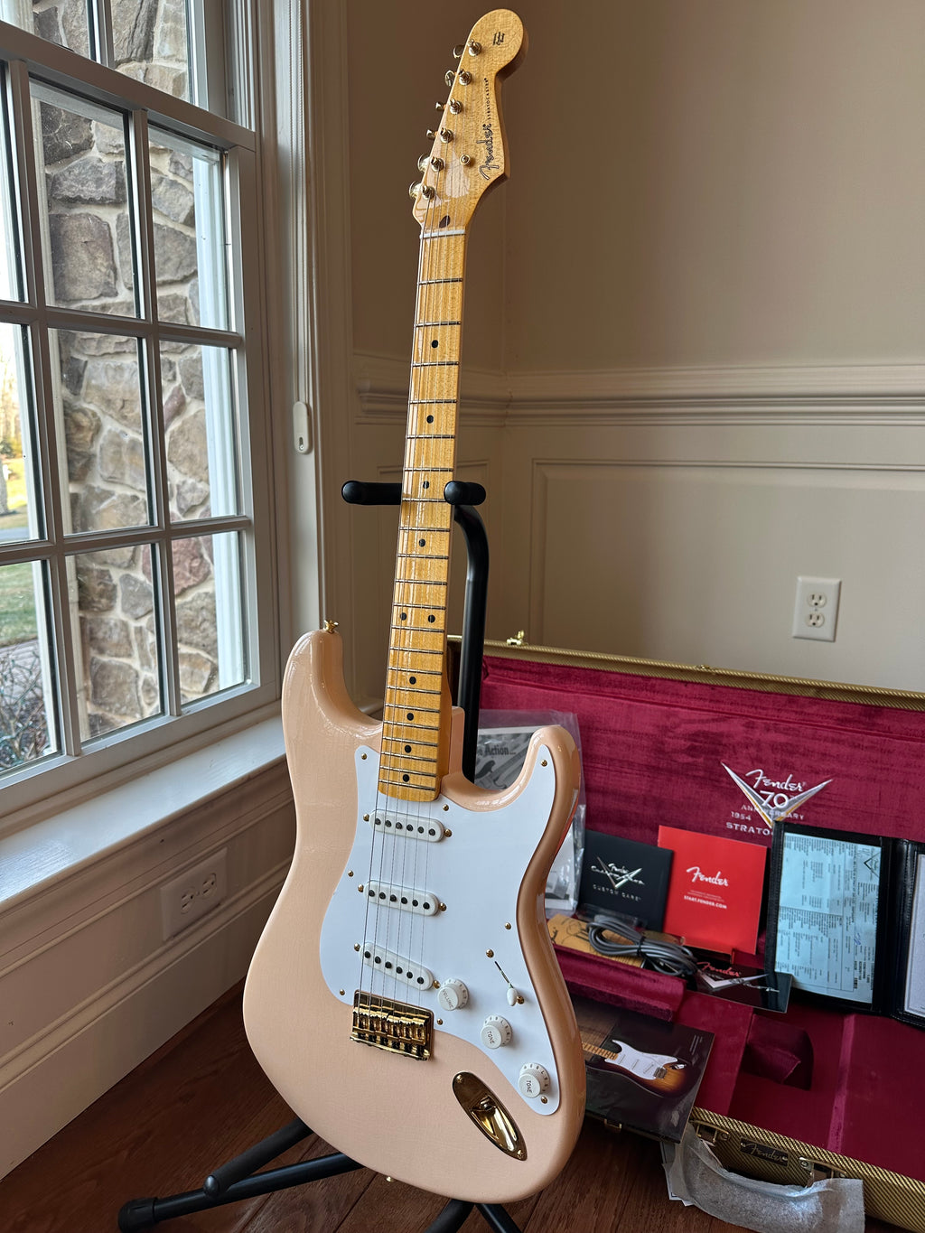 2025 Fender Custom Shop '54 Stratocaster B4 70th Anniversary Deluxe Closer Classic - Shell Pink - Image 3