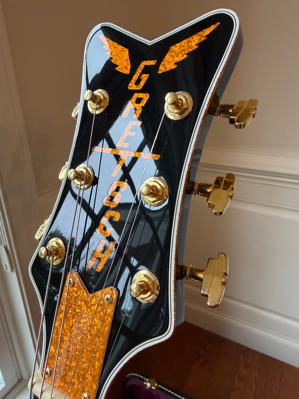 2020 Gretsch G6136T-BLK Black Falcon