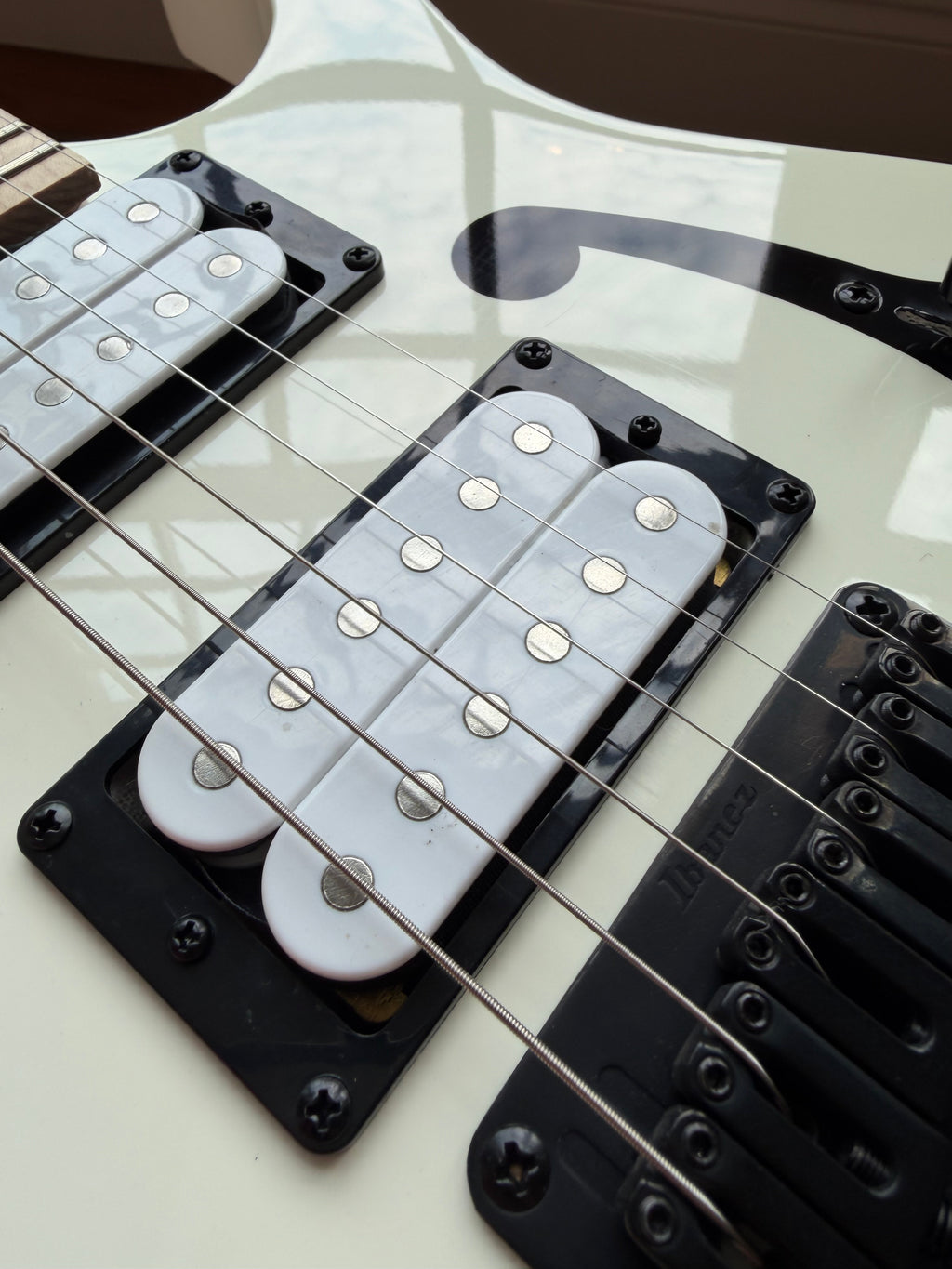 Ibanez PGMM31 Paul Gilbert Signature Mikro - White