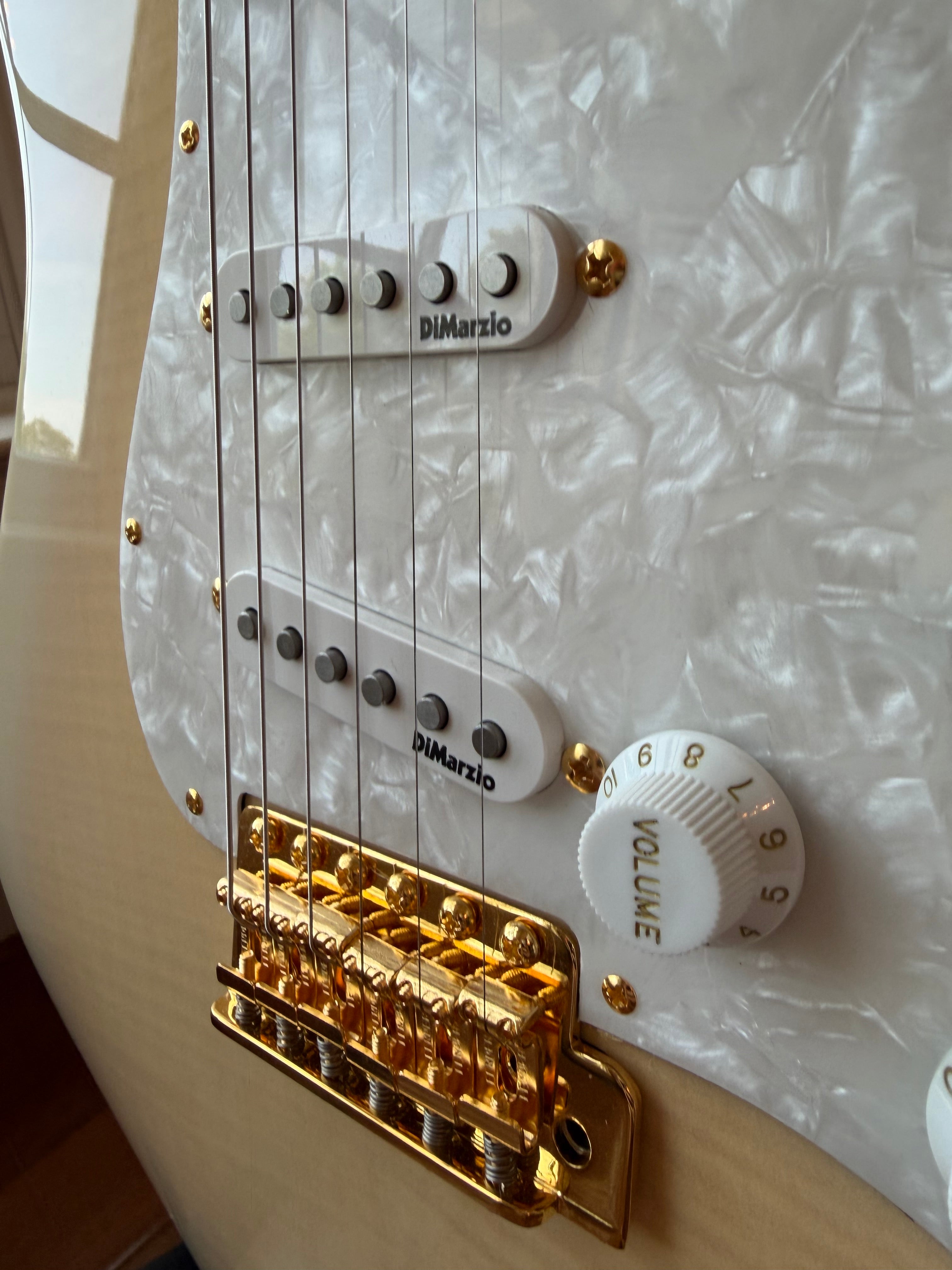 2025 Fender Richie Kotzen Signature Stratocaster MIJ Japan Maple - Transparent White Burst