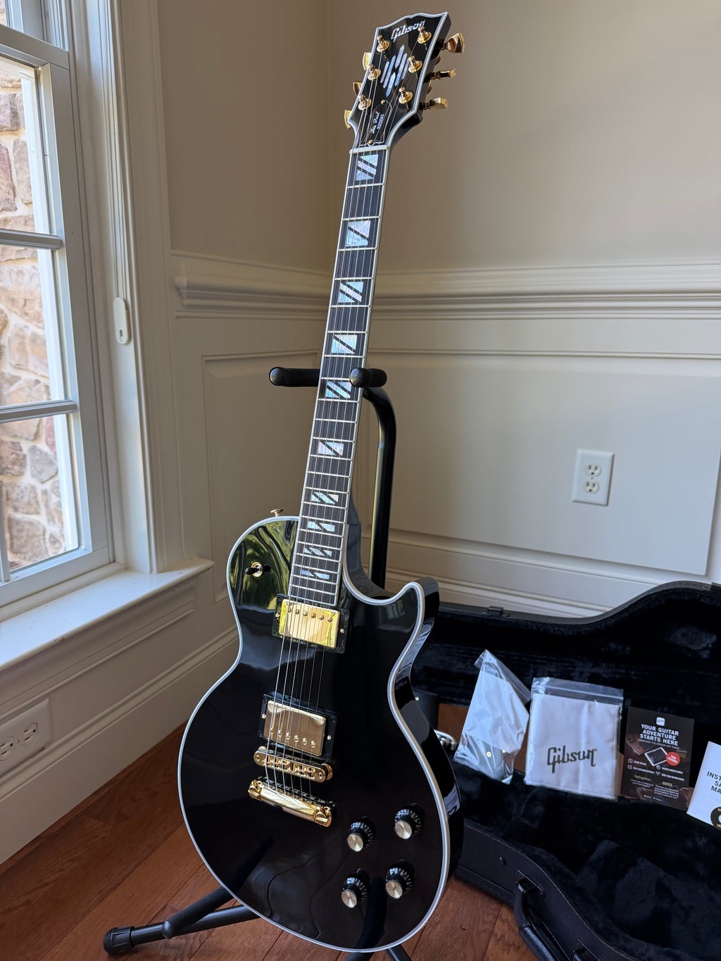2026 Gibson Les Paul Supreme - Ebony Black