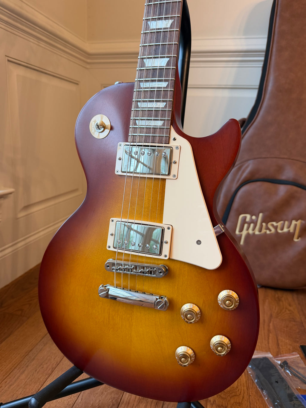 2019 Gibson Les Paul Studio Tribute - Satin Iced Tea
