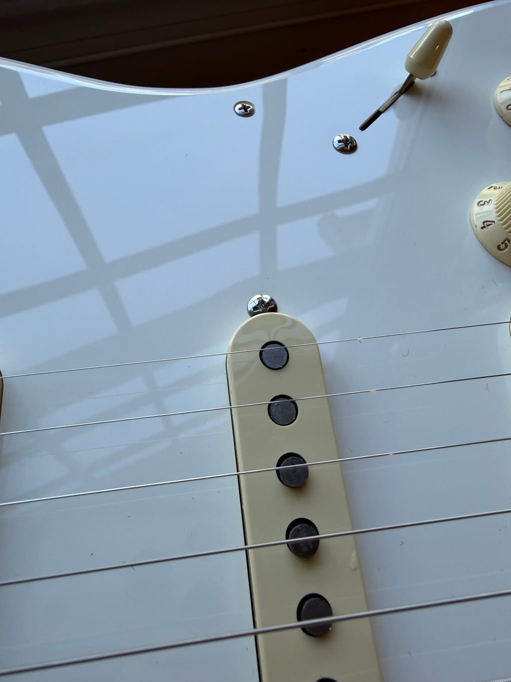 2025 Fender Eric Johnson Signature Stratocaster - White Blonde