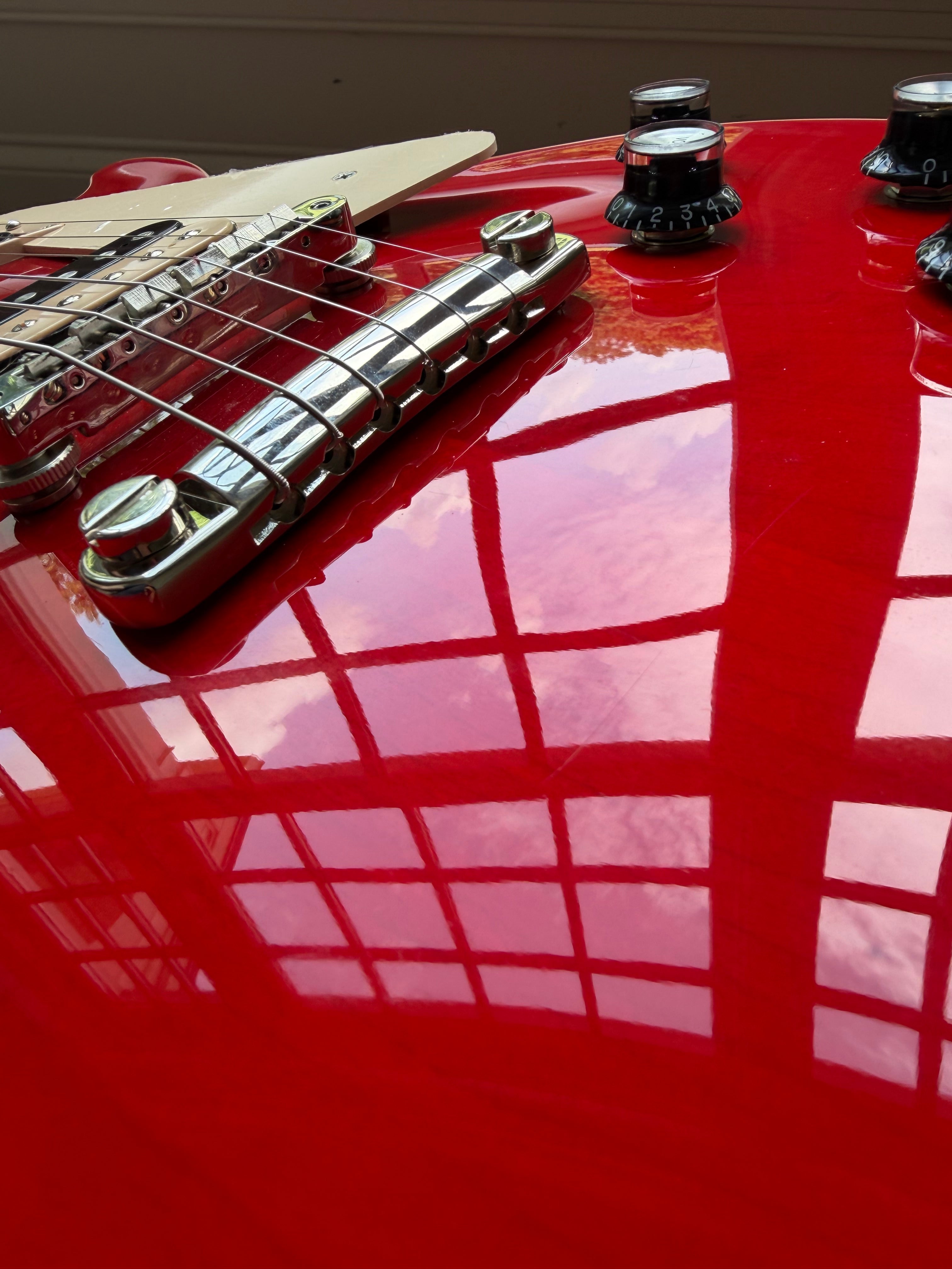 2023 Gibson Les Paul Classic - Translucent Cherry Red