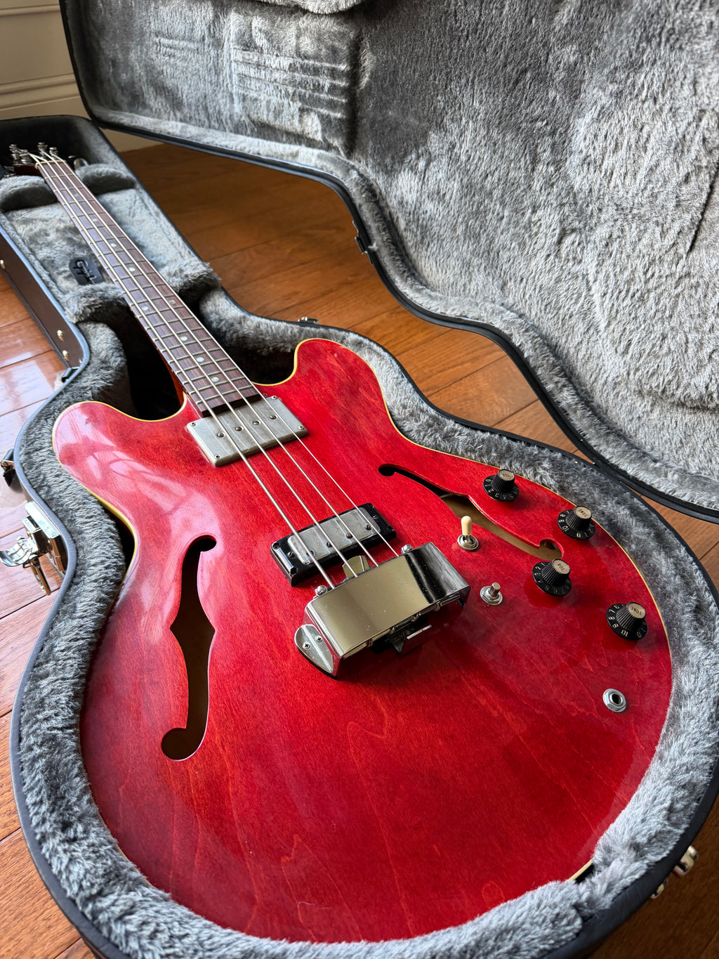 1968 Gibson EB-2 Electric Bass - Cherry Red