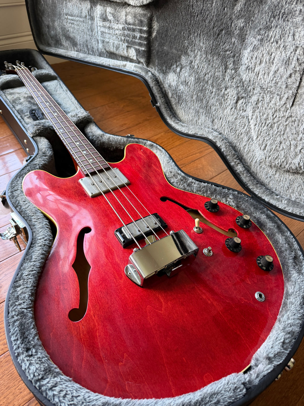 1968 Gibson EB-2 Electric Bass - Cherry Red