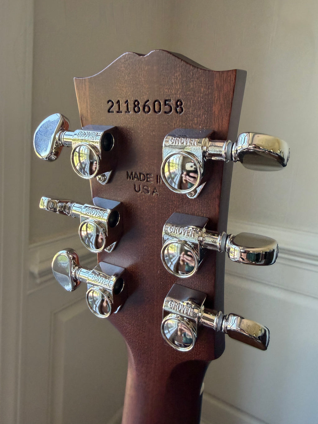 2026 Gibson Hummingbird Special - Satin Honey Burst