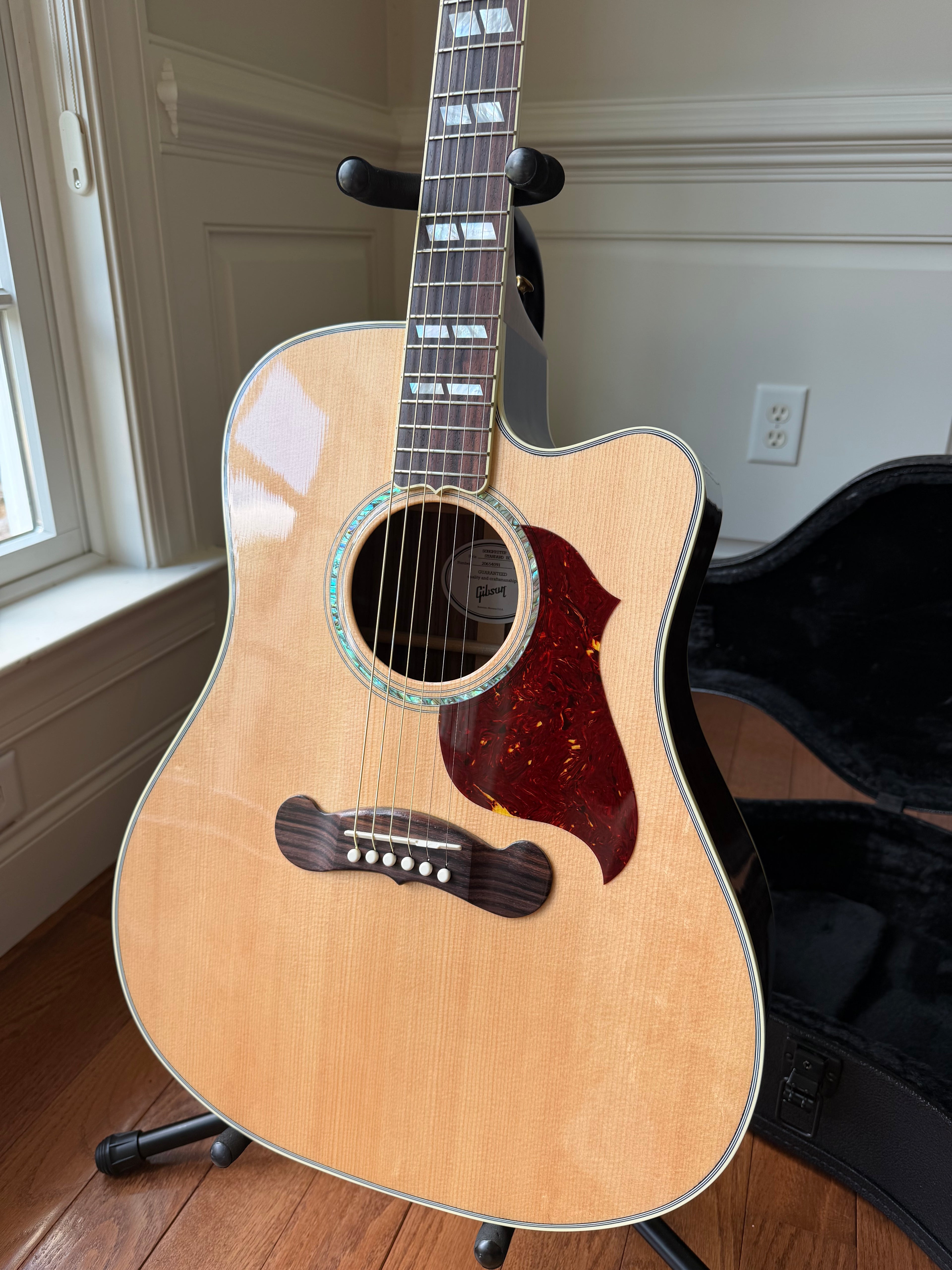 2024 Gibson Songwriter Standard EC Electric Cutaway