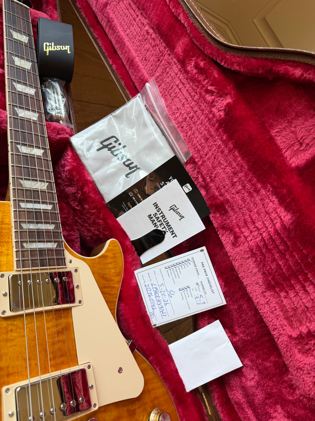 2026 Gibson Les Paul Standard 60s Figured Top - Honey Amber