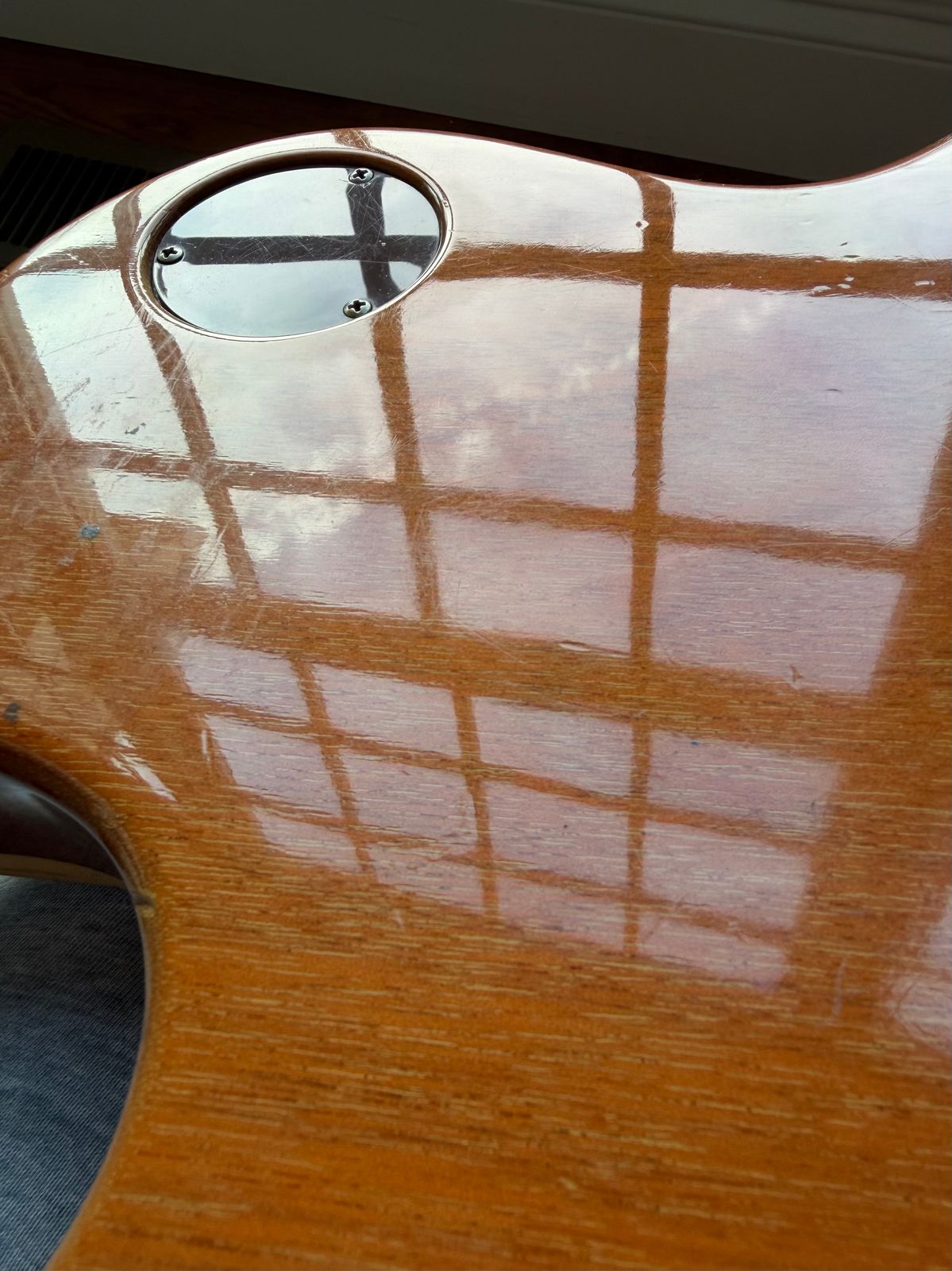 1984 Gibson Les Paul Standard - Gold Top