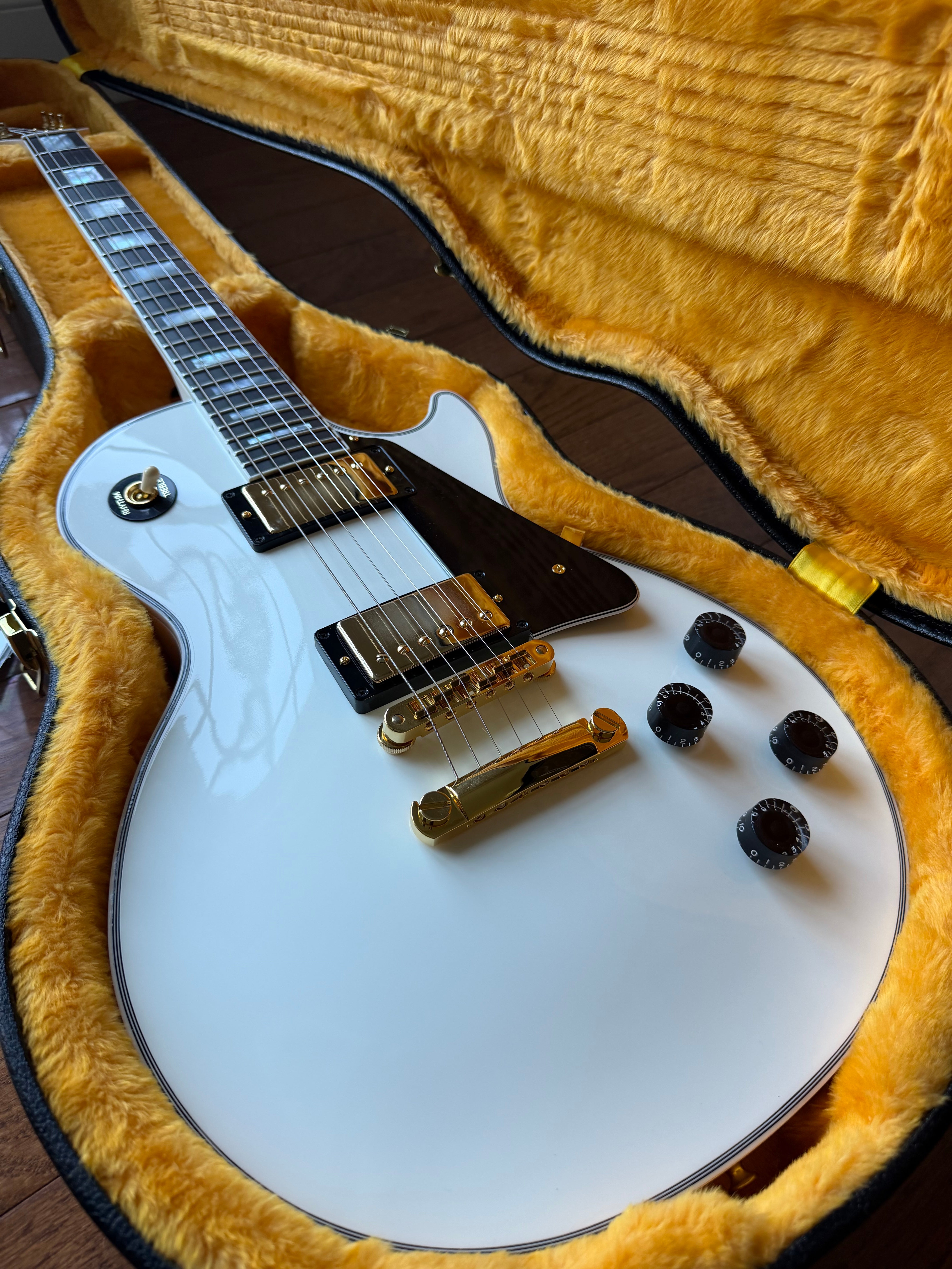 2026 Gibson Les Paul Custom - Alpine White