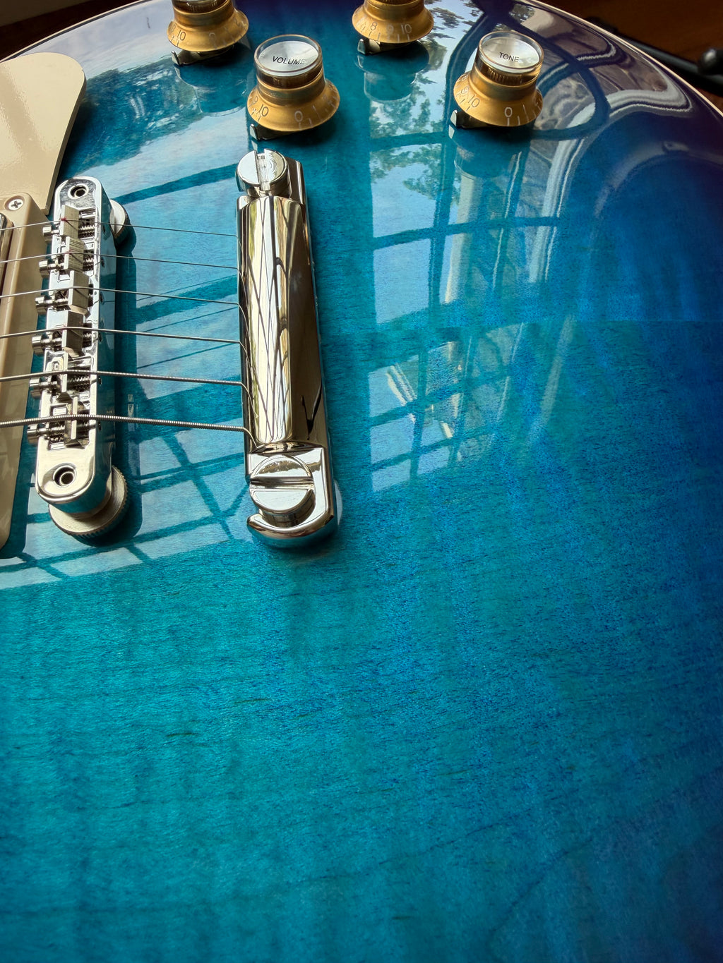 2026 Gibson Les Paul Standard 60s Figured Top - Blueberry Burst