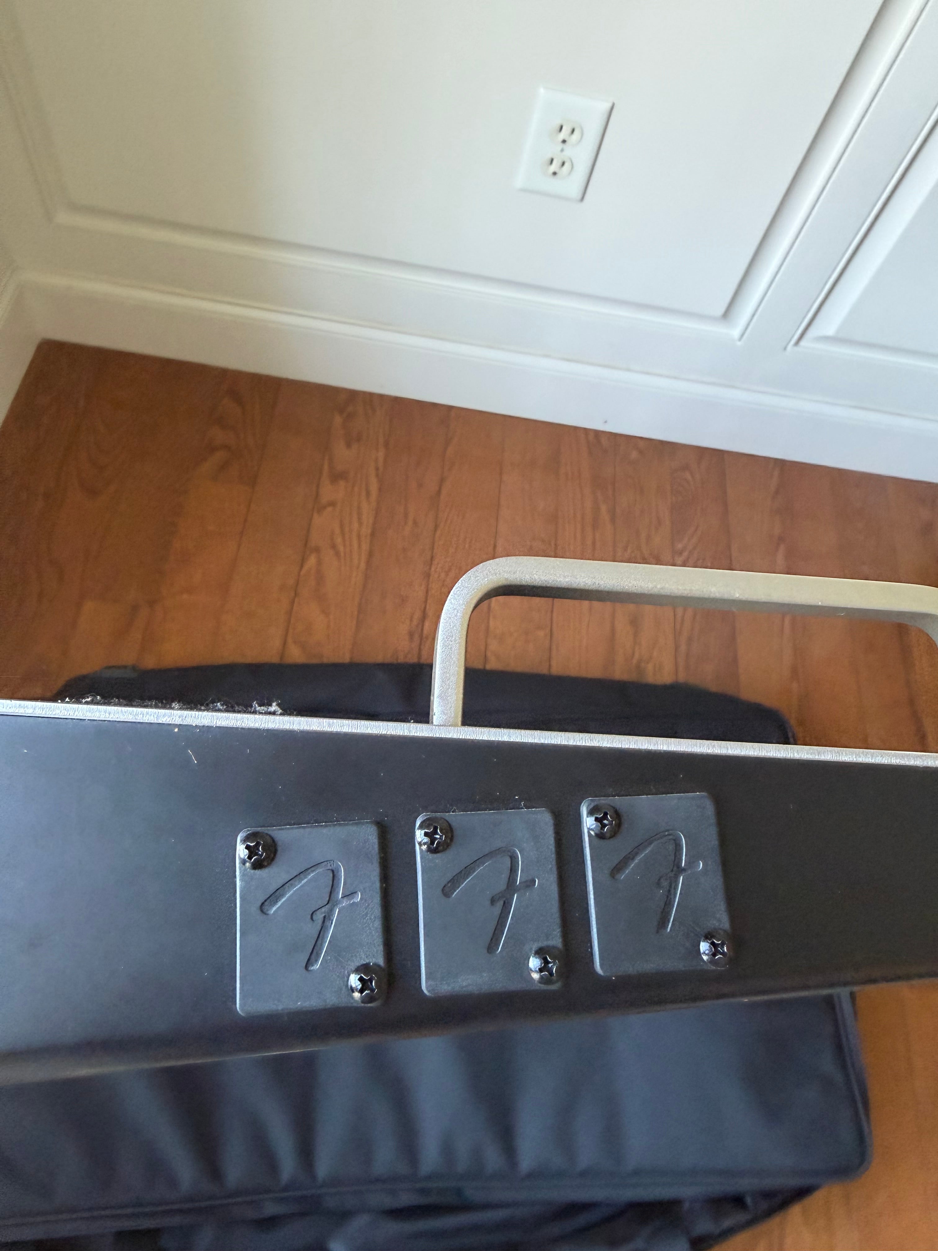 Fender Professional Pedal Board - Large 32”x16”x2.95”