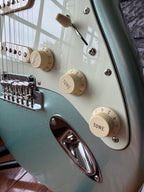 2025 Fender American Professional II Stratocaster Rosewood Fretboard - Mystic Surf Green