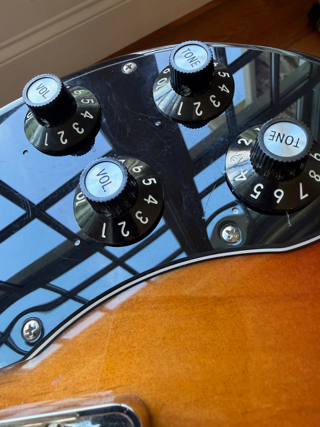 2022 Fender American Original 70s Telecaster Custom - 3 Tone Sunburst