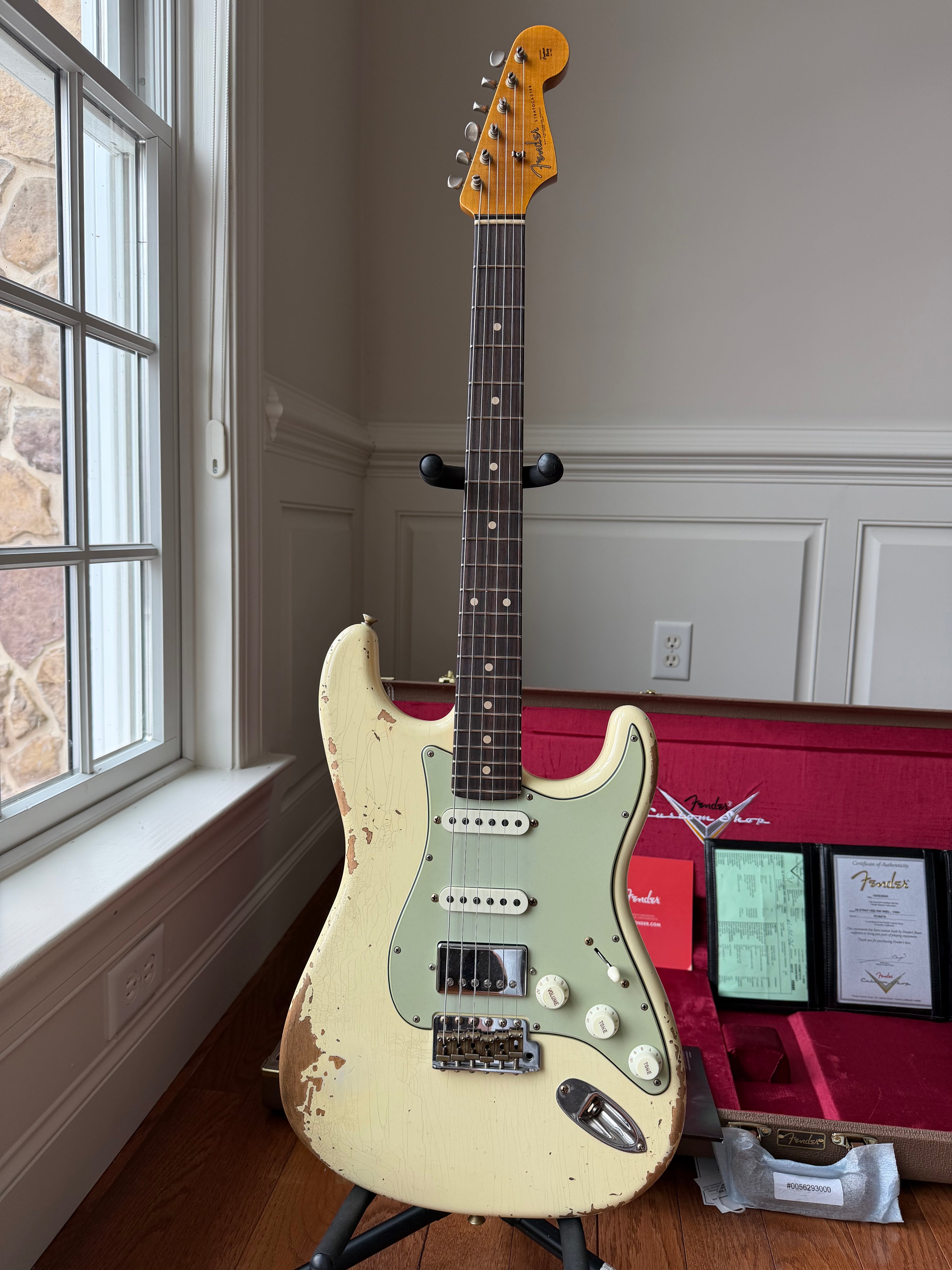 2026 Fender Custom Shop '62 Stratocaster HSS Heavy Relic - Vintage White - Image 3