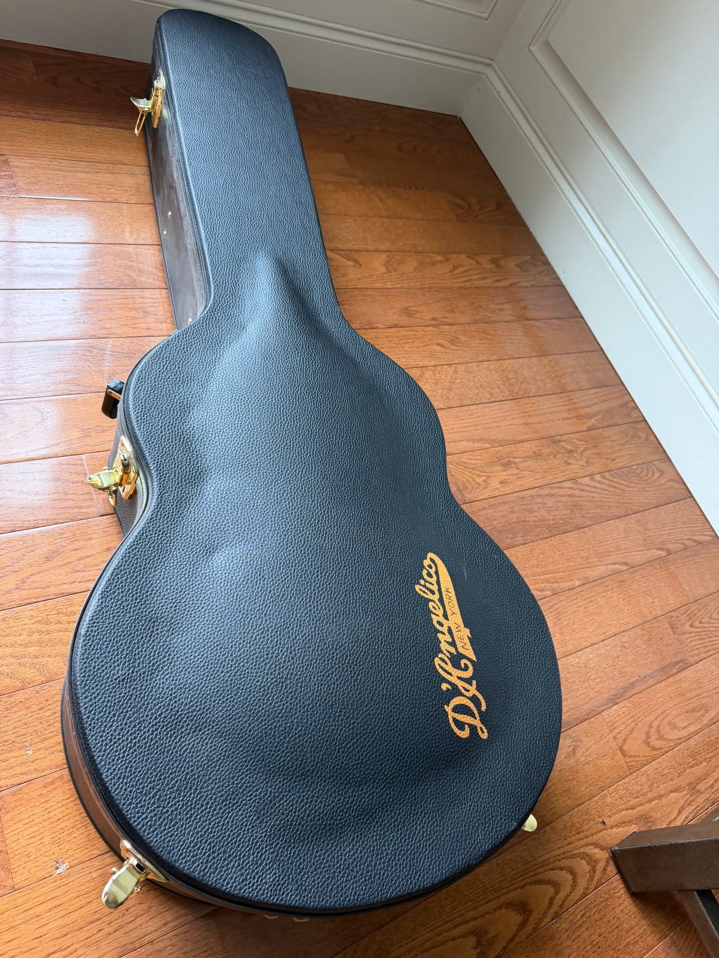 2022 D’Angelico Excel EXL-1 Legacy 1 of 3 - Solid Black